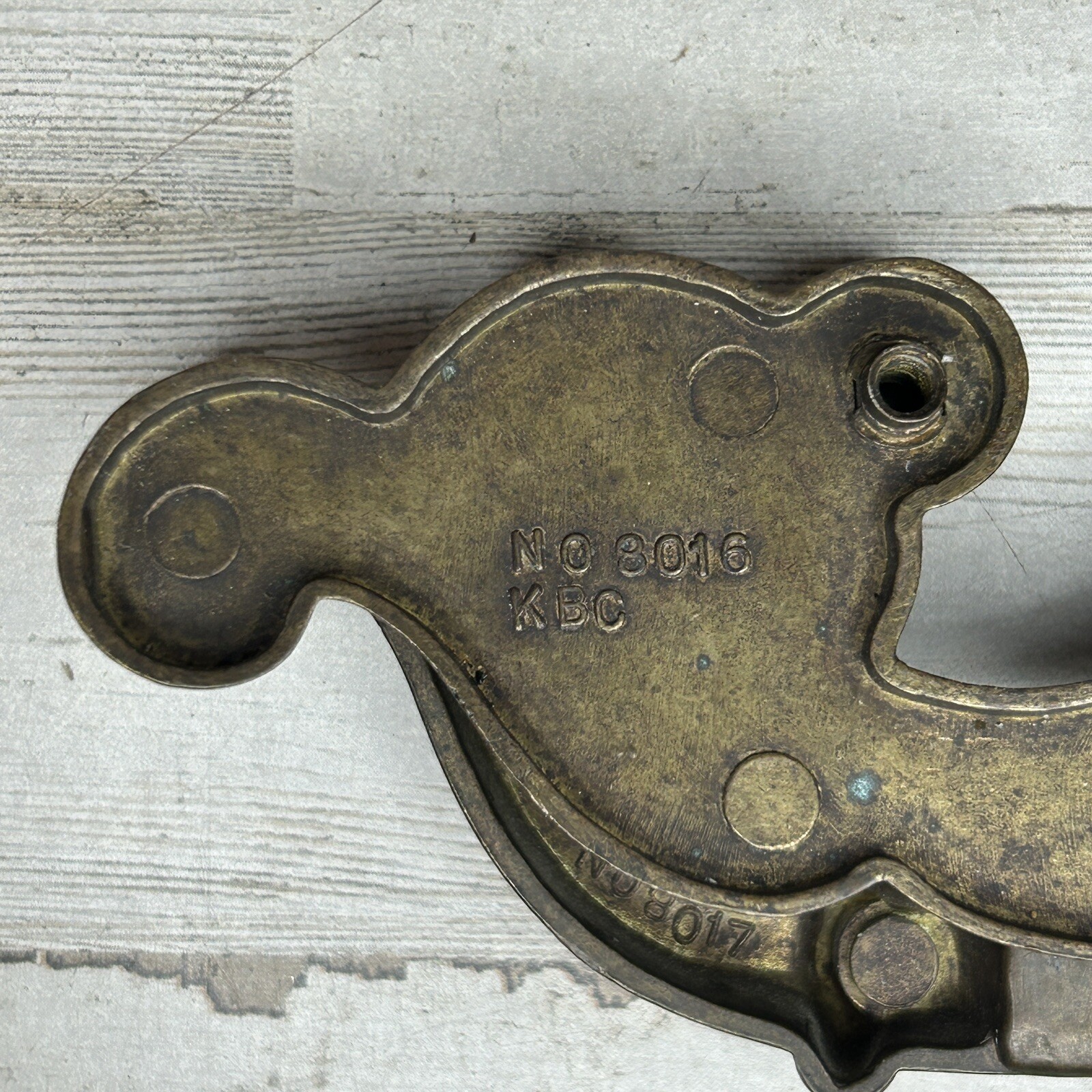 Vintage Large KBC 150 Keeler Brass Co Center Handle Drawer Cabinet Pull