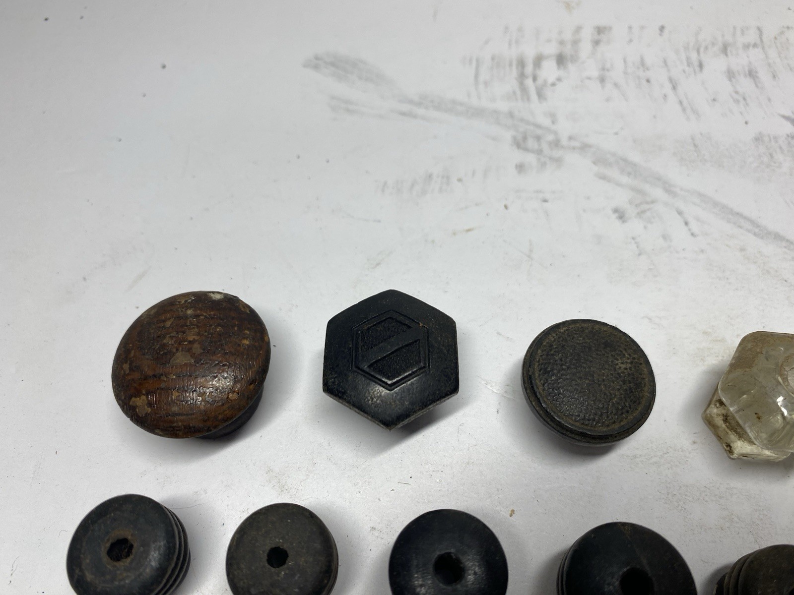 Vintage Lot Of 25 Various Mixed Material Pulls Knobs