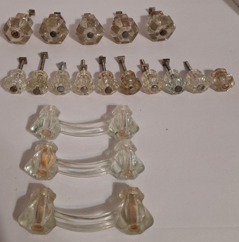 18 Assorted Glass Cabinet Knobs Drawer Pulls Antique Architectural Salvage