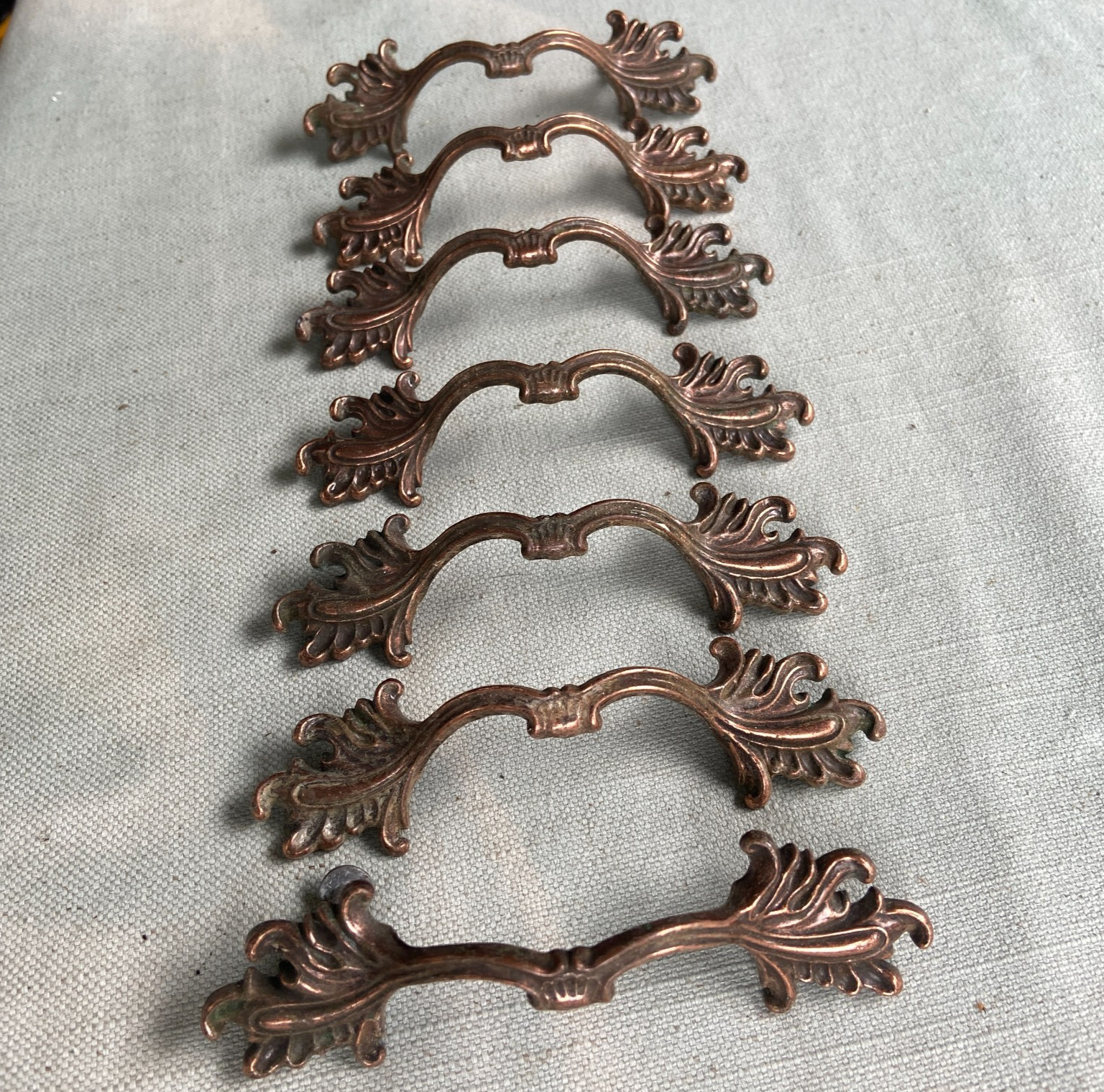 7 Vintage French Provincial Scalloped Leaf Drawer Pulls Brass 3″ 11 Screws Missi