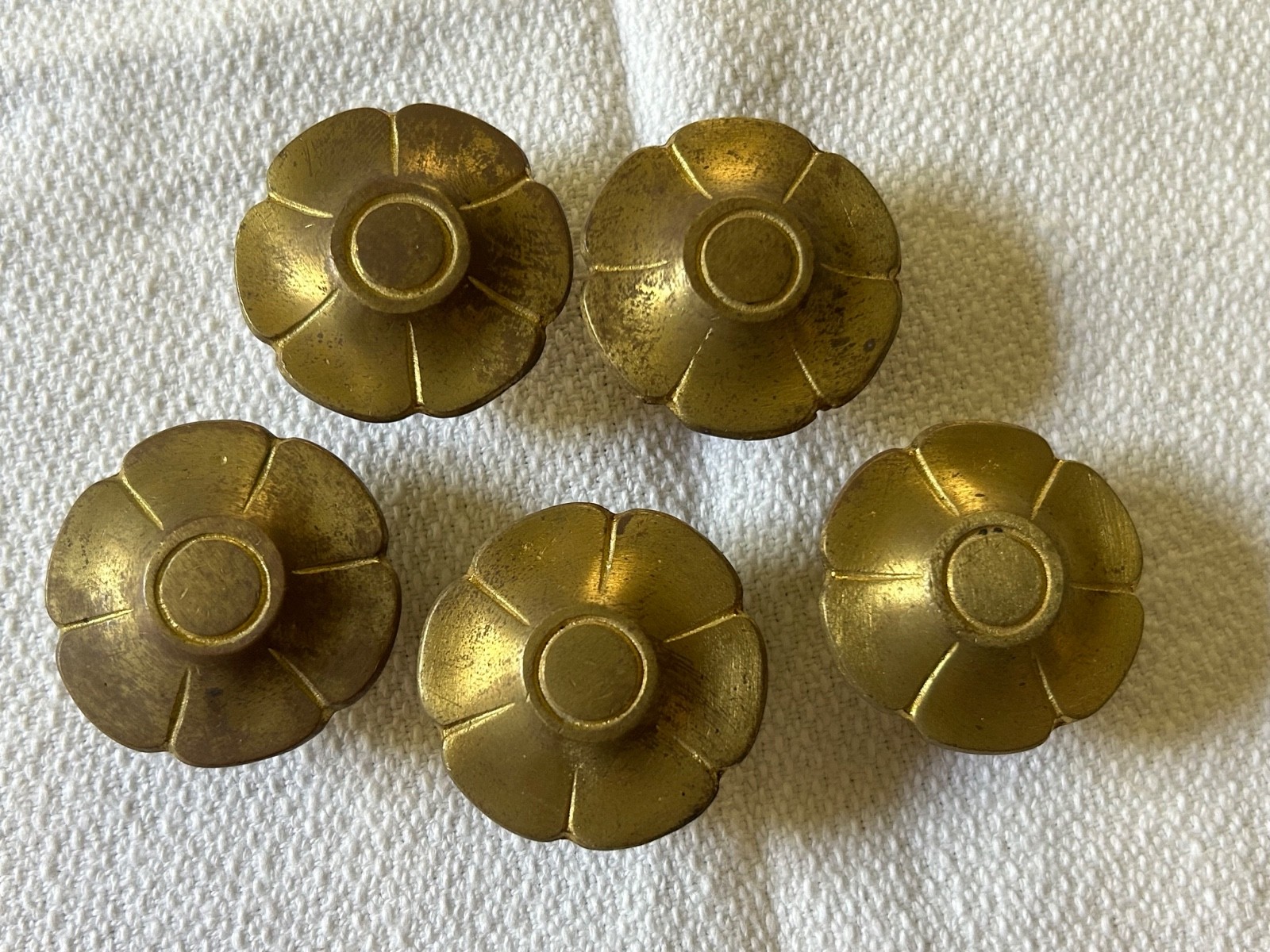 Lot 5 Vintage 60s Brass Ornate Drawer Pulls Floral Cabinet Knobs Round MCM