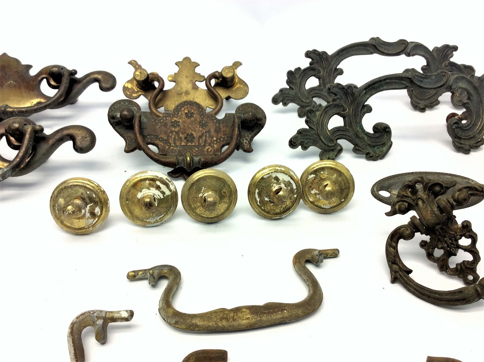 Antique & Vintage Mixed Lot –Brass Metal Drawer Pulls, Handles, Parts & Hardware