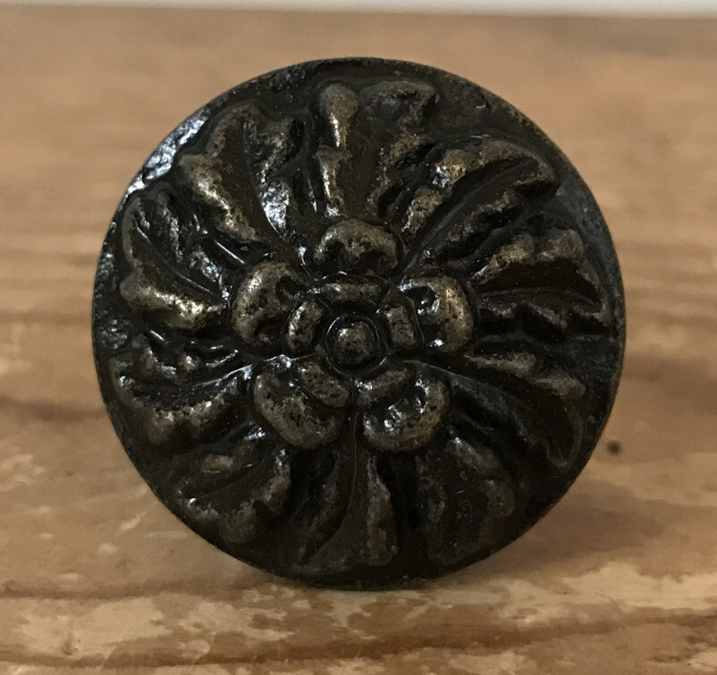 Vintage 70s Ornate Floral Oil Rubbed Antique Brass Round Drawer Knob Pull Handle
