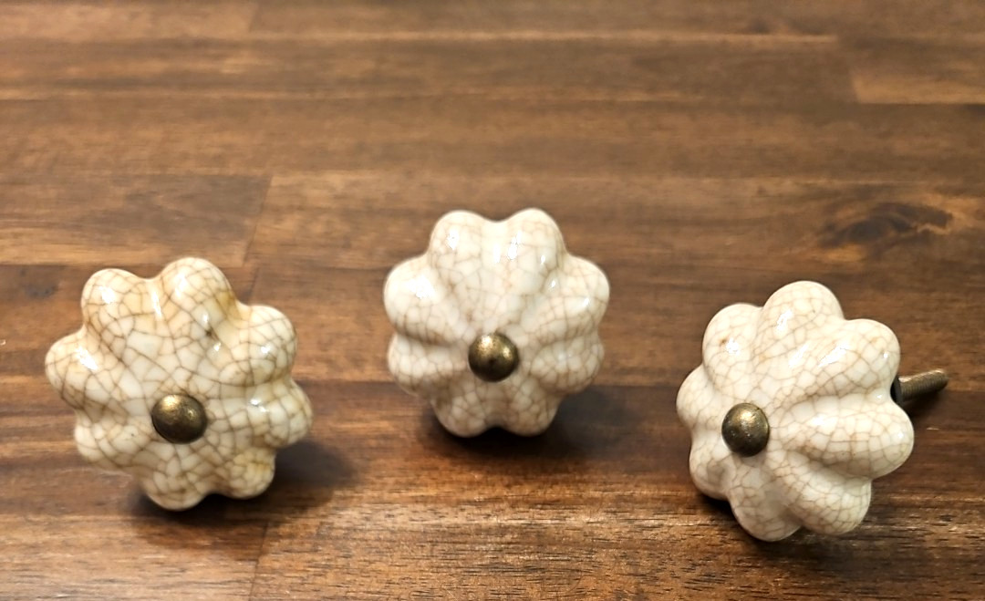Vintage Beige Crackled Floret Porcelain Drawer Cabinet Pull Hardware Lot Of 3