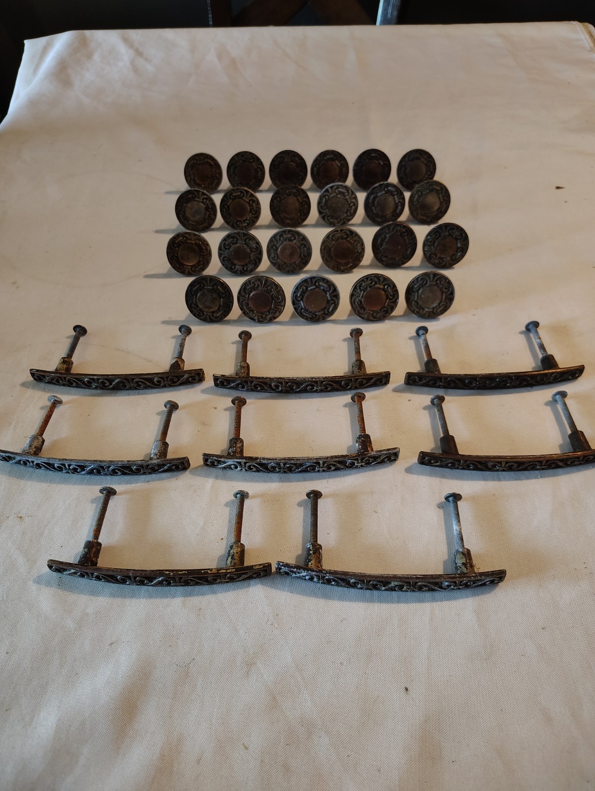 Vintage 1960s Amerock Celtic Style Renaissance Antique English Knobs Pulls