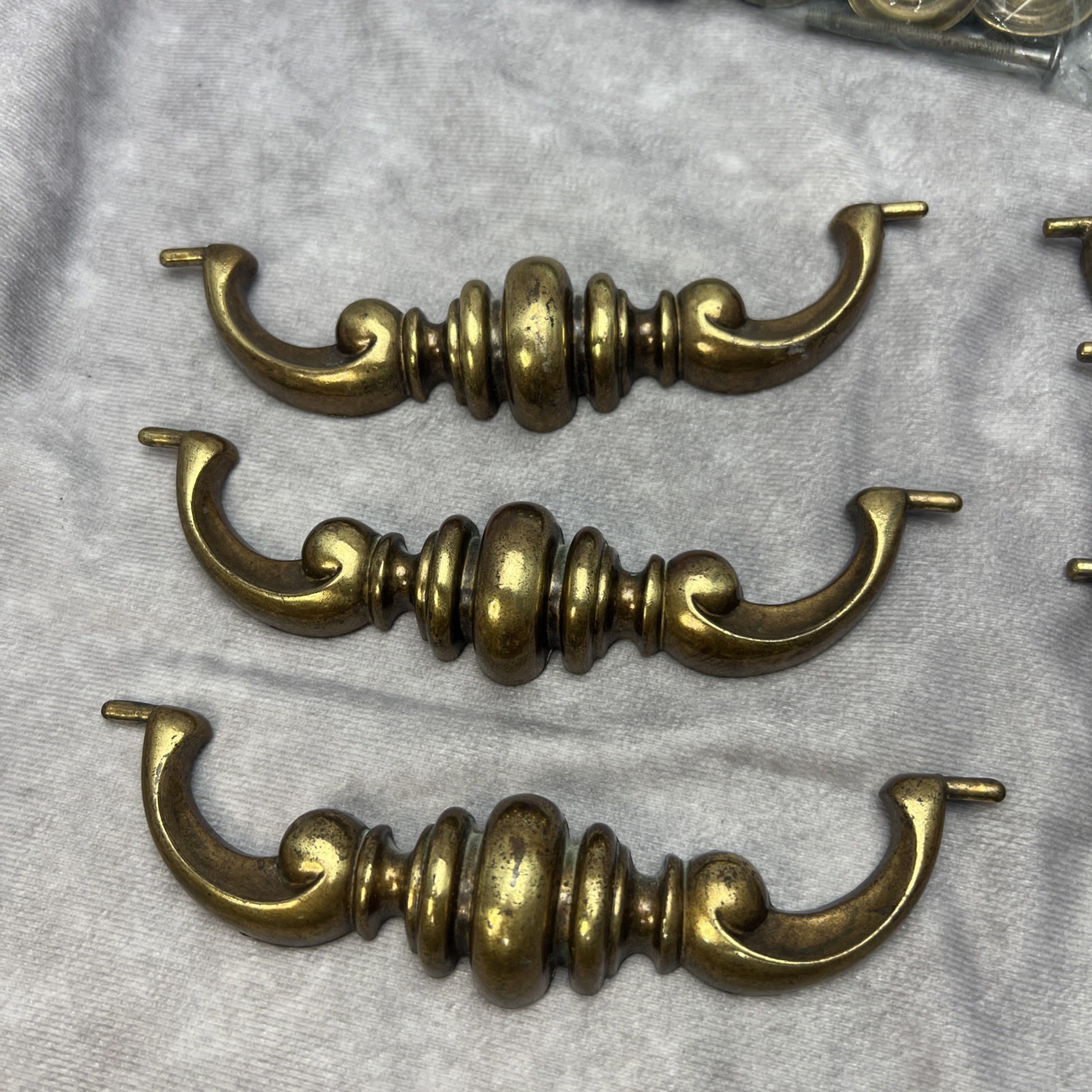 Lot 7 Antique Brass Metal Drop Bail Pulls Drawer Handles Dressers Cupboards B6