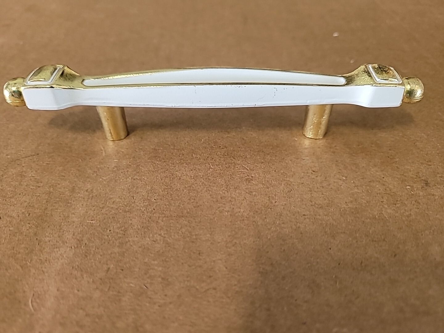 vintage ajax 1950s drawer pulls-Ajax 4085- White And Gold