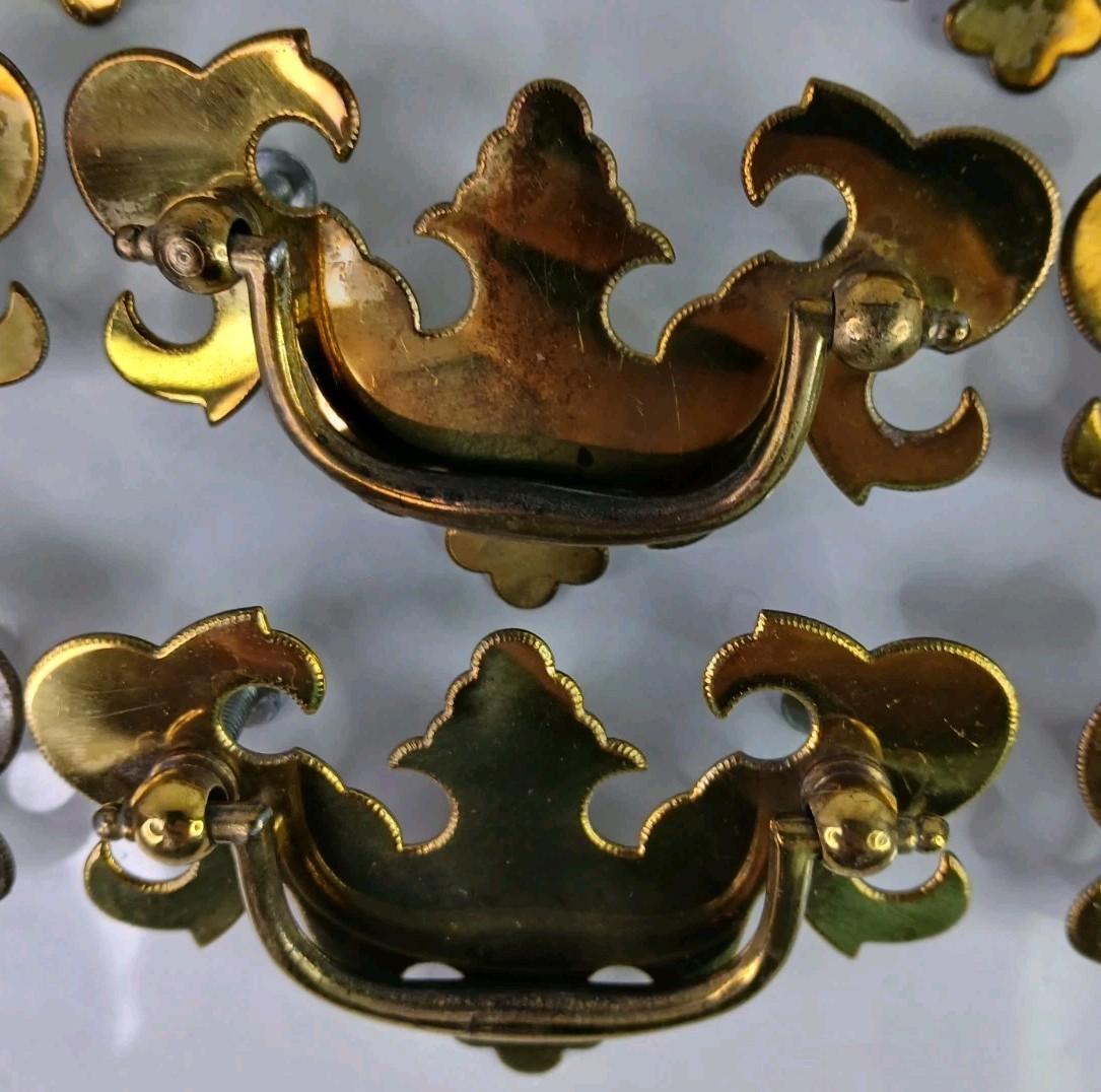Vintage Chippendale Batwing Brass Drawer Pulls, Set of 8, Bail Handles w/ Screws