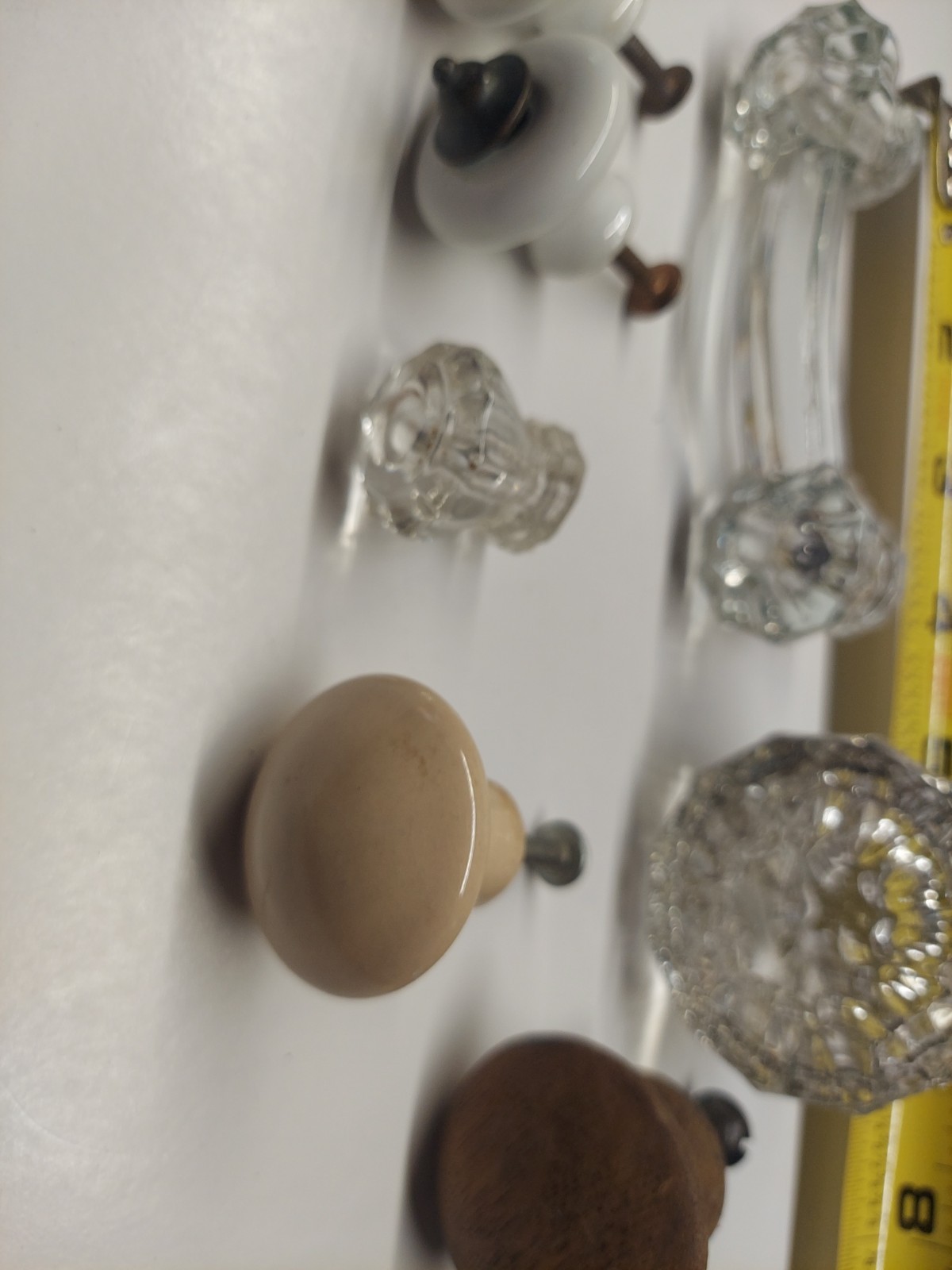 VINTAGE GLASS PULL KNOBS Lot # 270