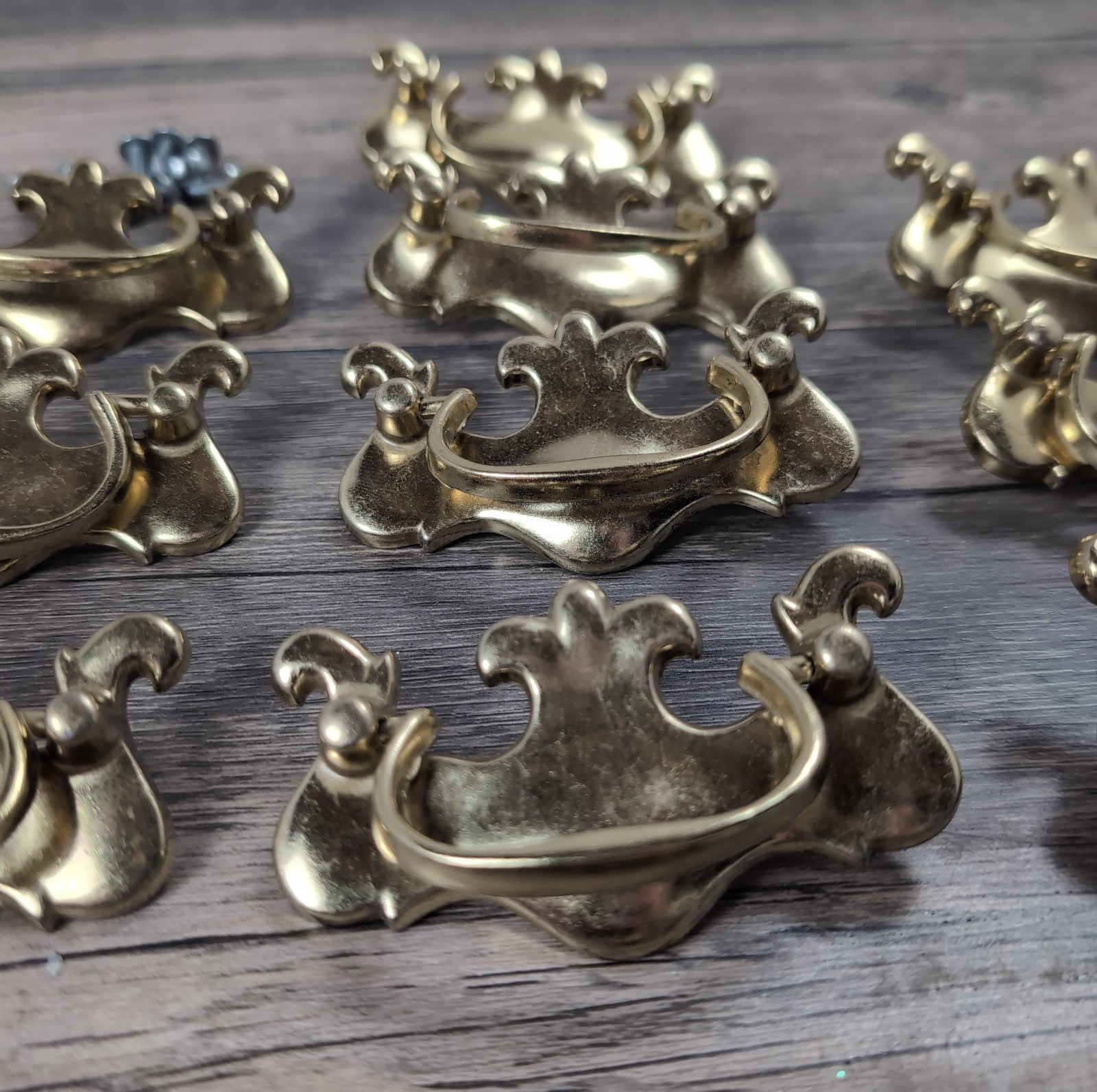 VTG Chippendale Brass Drawer Drop Bail Pull Handles 3-1/4″ Center 10 w/Screws