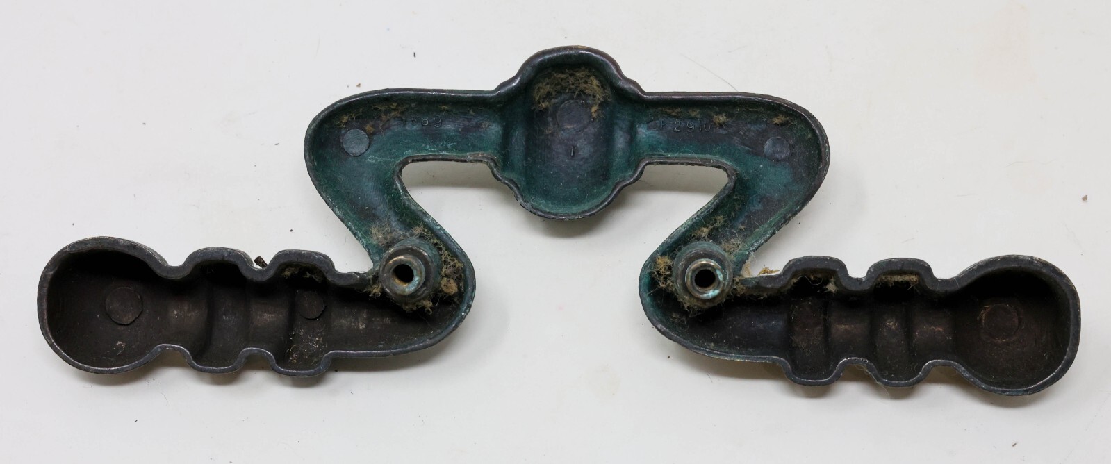 Antique Matching Set of Four (4) Drawer Pulls Handles 7″ Long 2″ CTC #1589 P2910