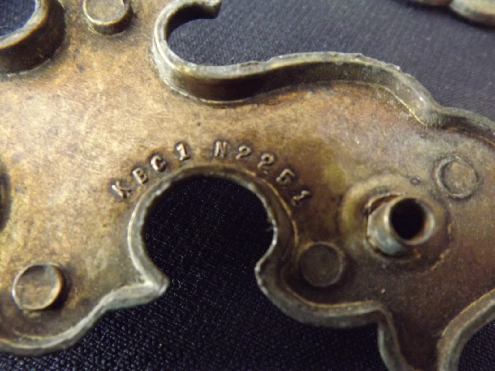 17 vtg KEELER BRASS CO. KBC N2251 BRASS DRAWER HANDLES w/BAIL PULLS batwing styl