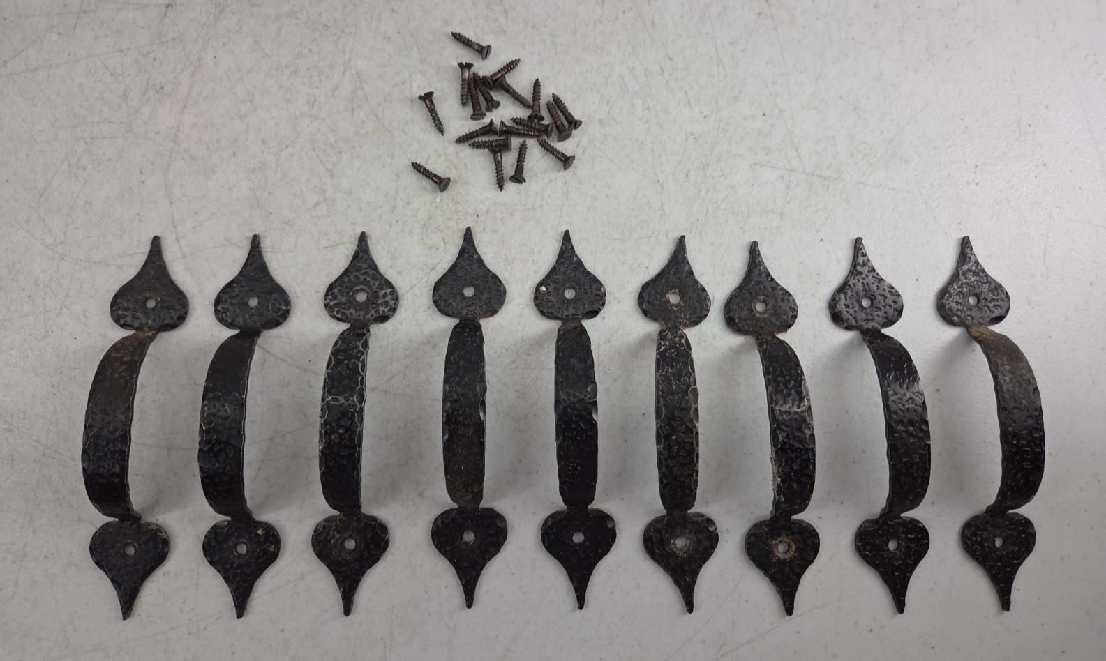 Vintage Lot of 9 Drawer Pull Handles Hammered Pointed Handle Cupboard Black No 2