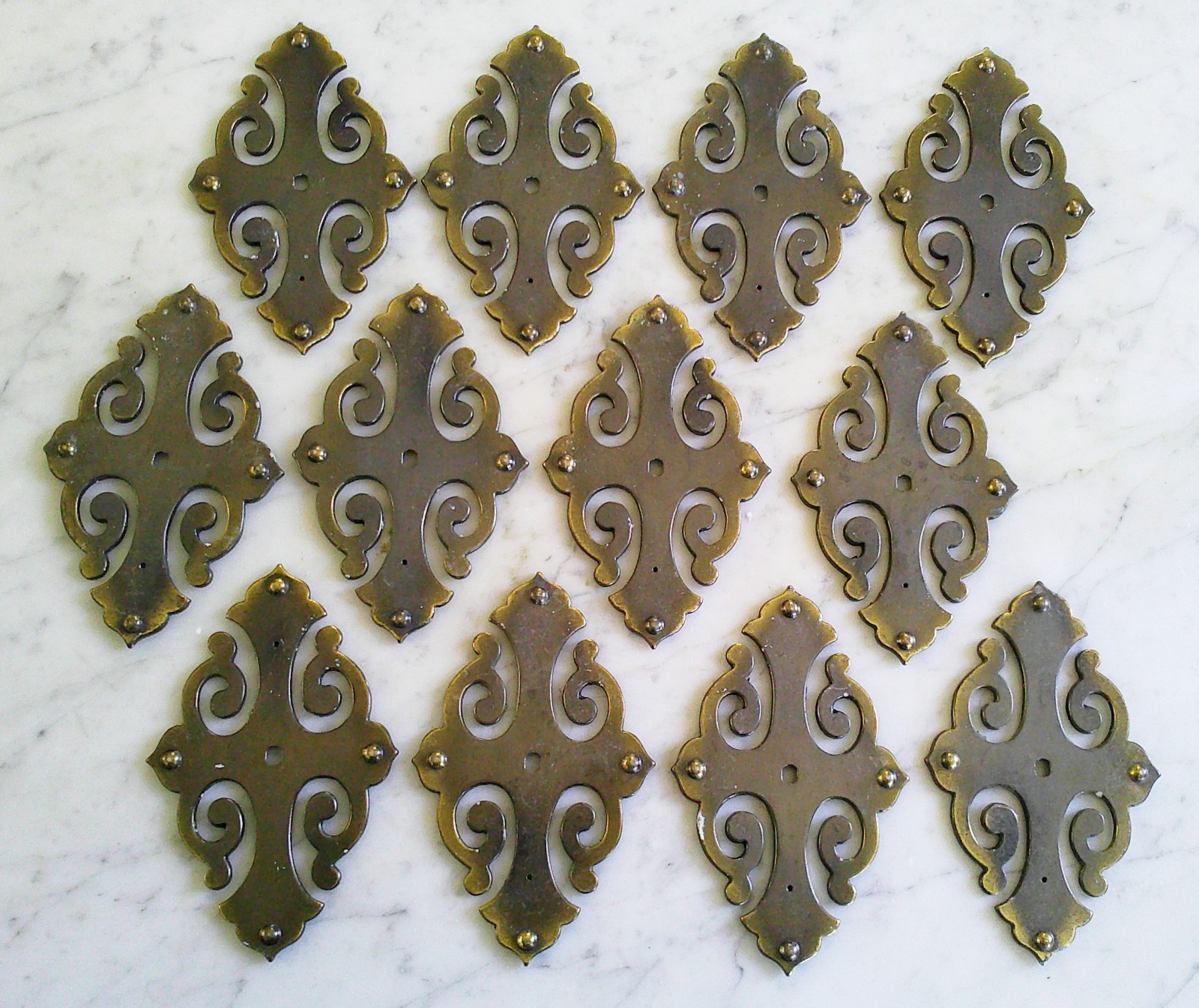 2 Vintage Amerock Textured Brass Knobs & Large Brass Back Plates, Gothic style