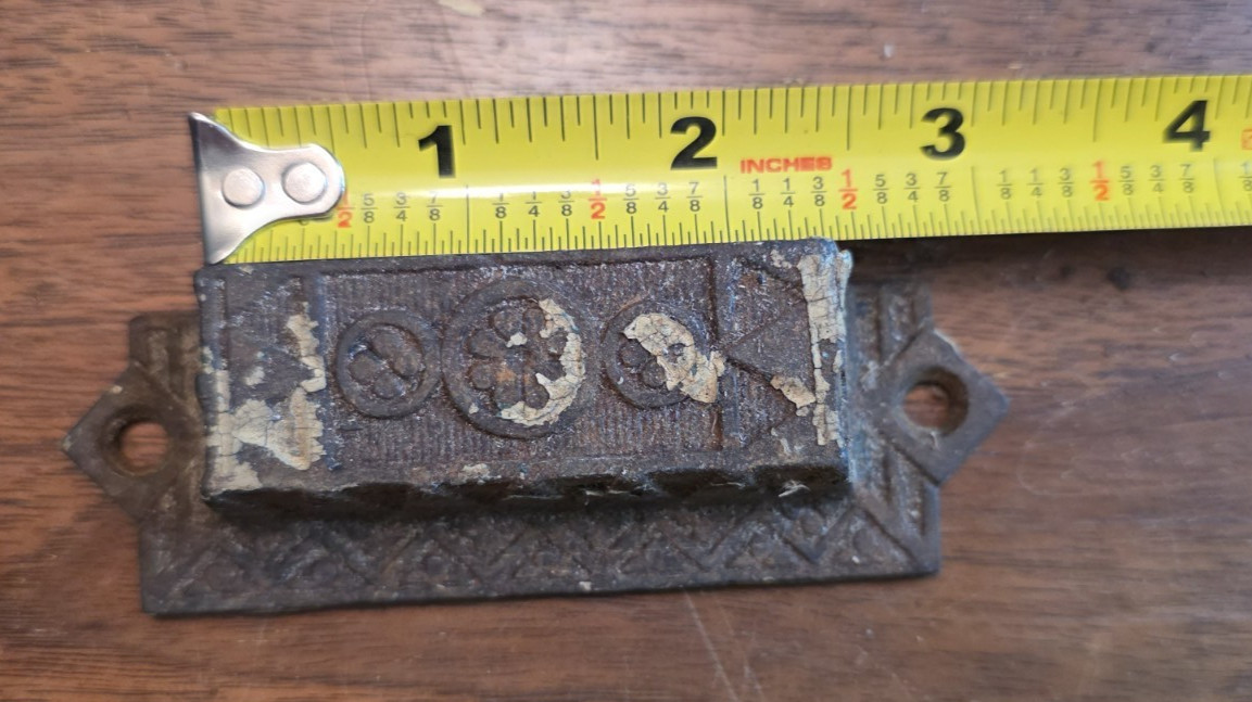 Antique/Vintage Lot of 11 Drawer Pulls/Handles ~ Decorative ~ Cast Iron? ~ Used