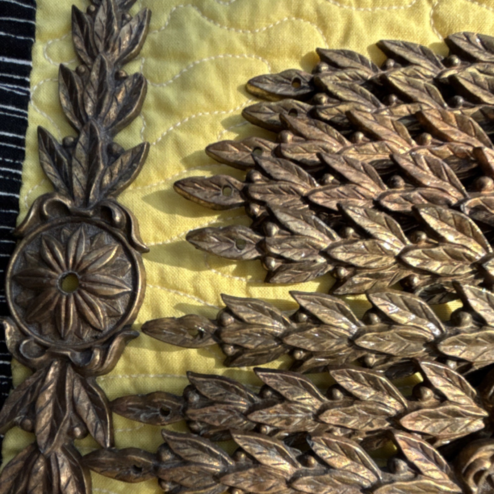 Antique KBC N8564 Brass Bronze Leaf Backplate Drawer Pulls Set 10 count