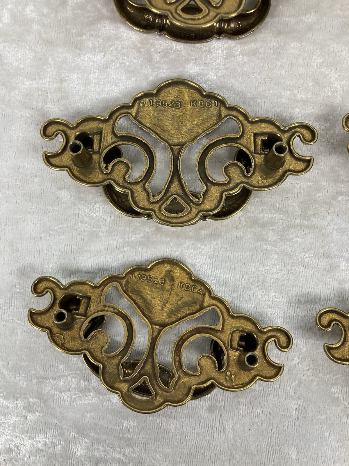 Vtg Brass Chippendale Federal Wheat Drawer Pulls Handle Bail Drop Lot of 8