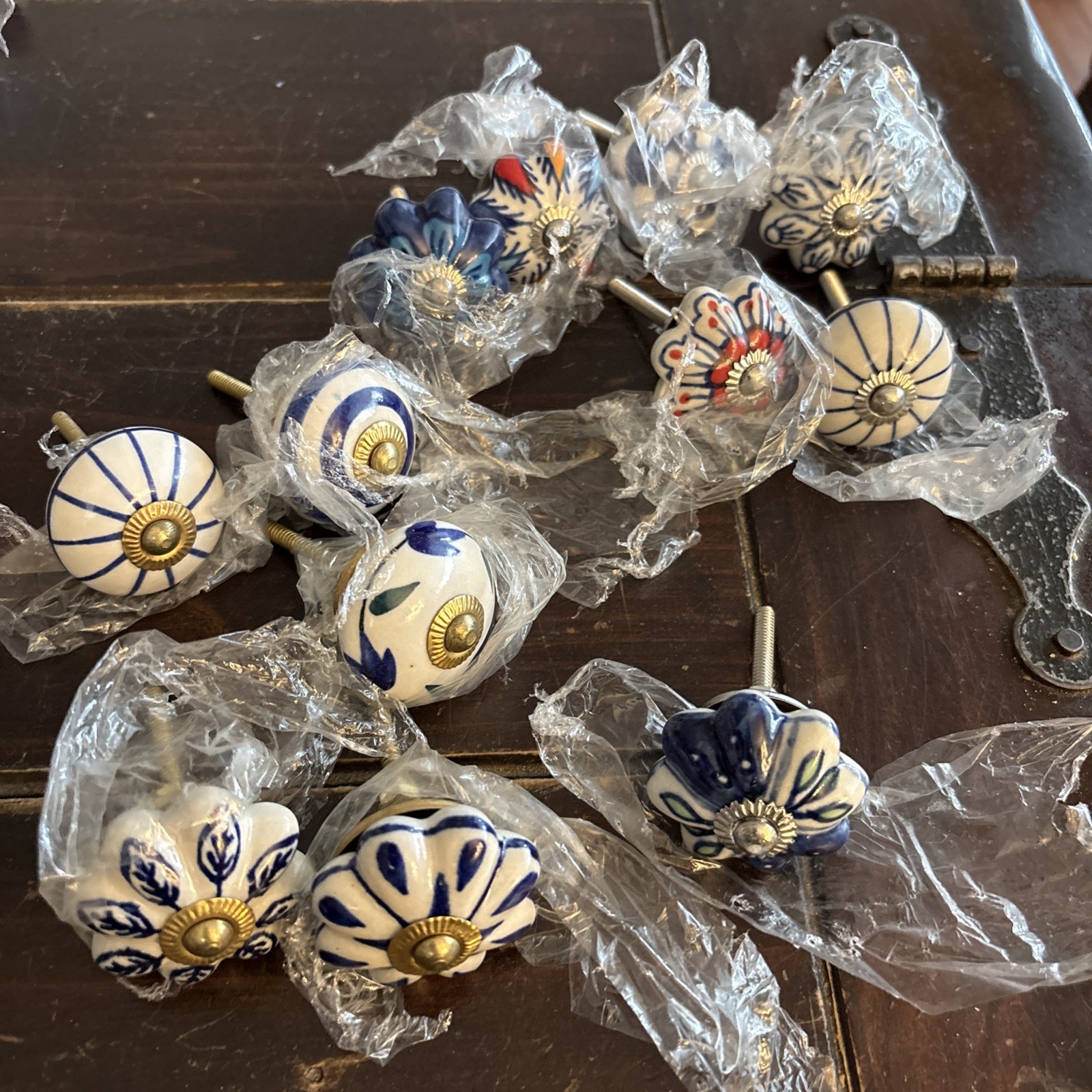 12 Decorative White Porcelain Drawer Cabinet Knobs Silver and Gold Metal Bolts