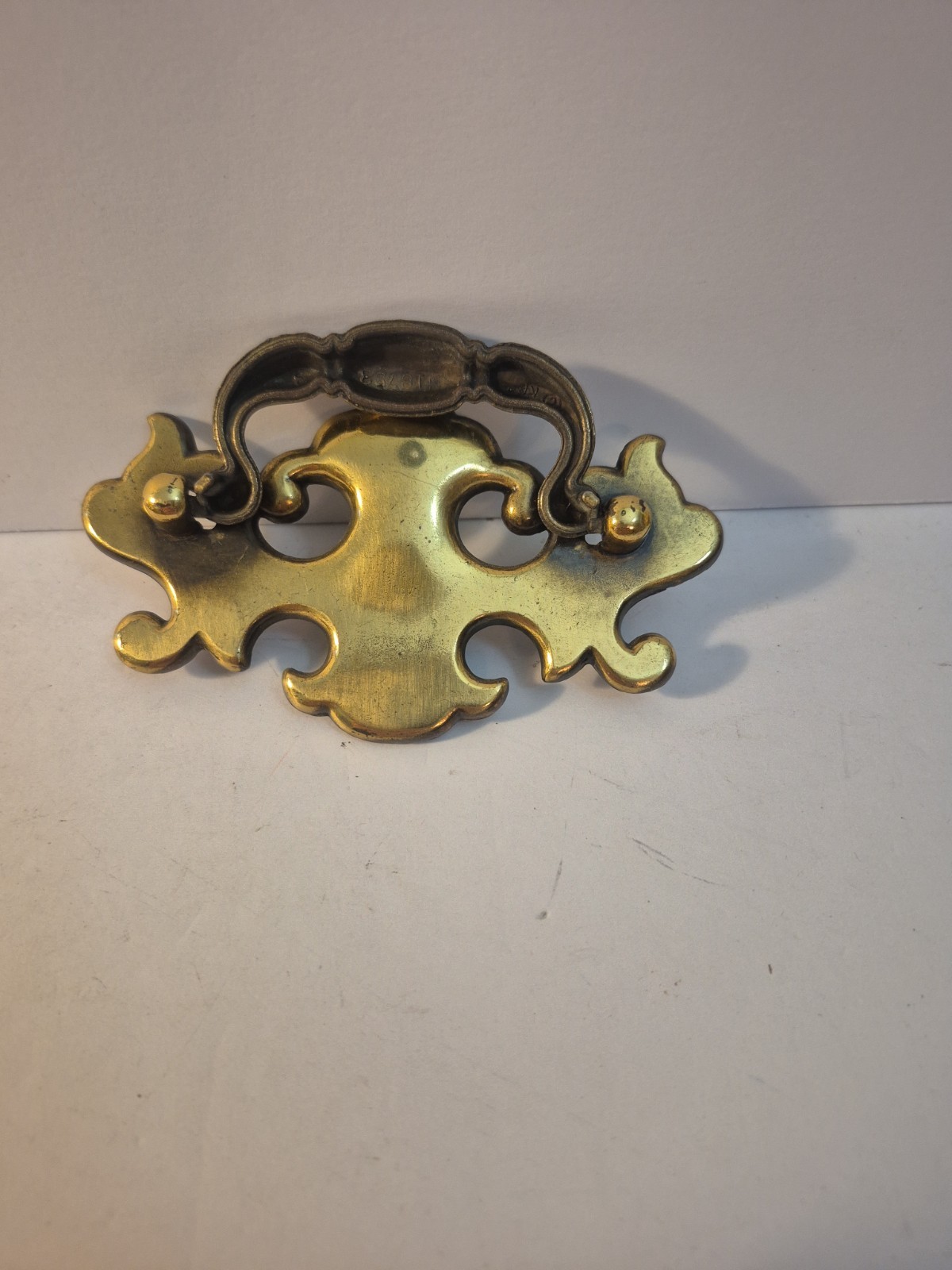Vintage Brass Chippendale Batwing Drop Swinging Bail Drawer Pulls Lot Of 8