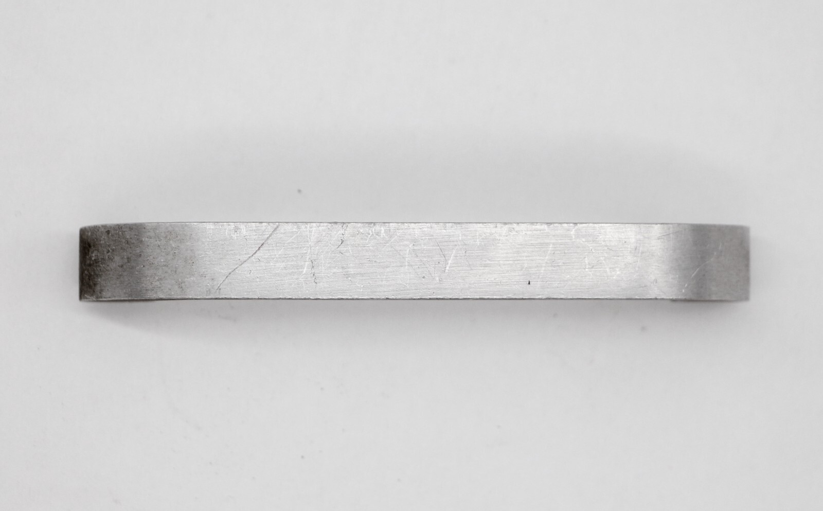 Vintage 4.5 in. Modern Brushed Aluminum Bridge Drawer Pull