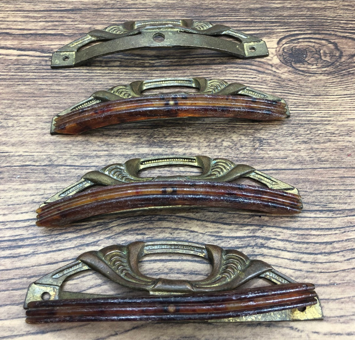 Vintage Lot of 4 – 5″ Art Deco Brass and Bakelite Drawer Pulls #003