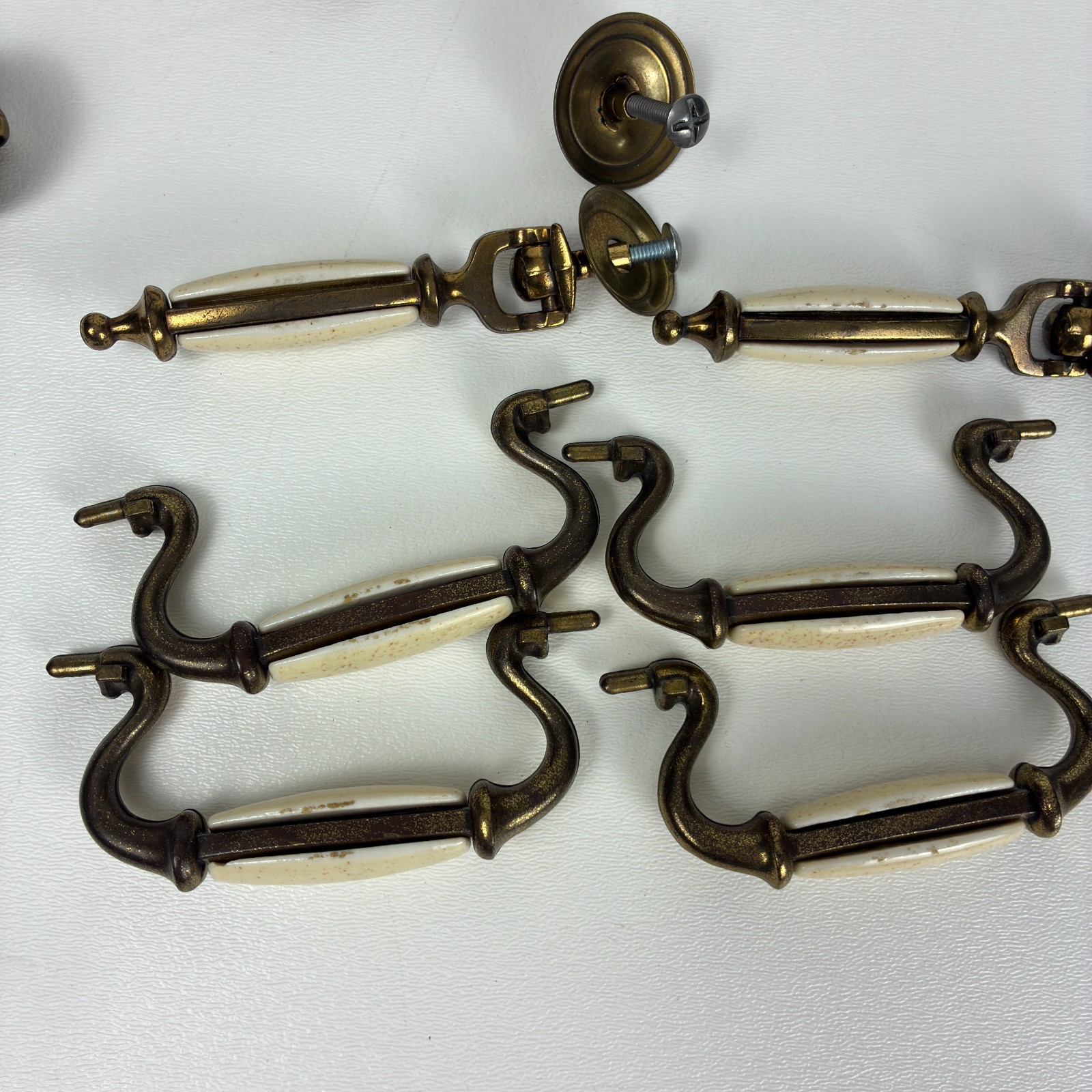 Vintage Brass Cream Speckled Ceramic Drawer Pulls Hardware Lot of 6