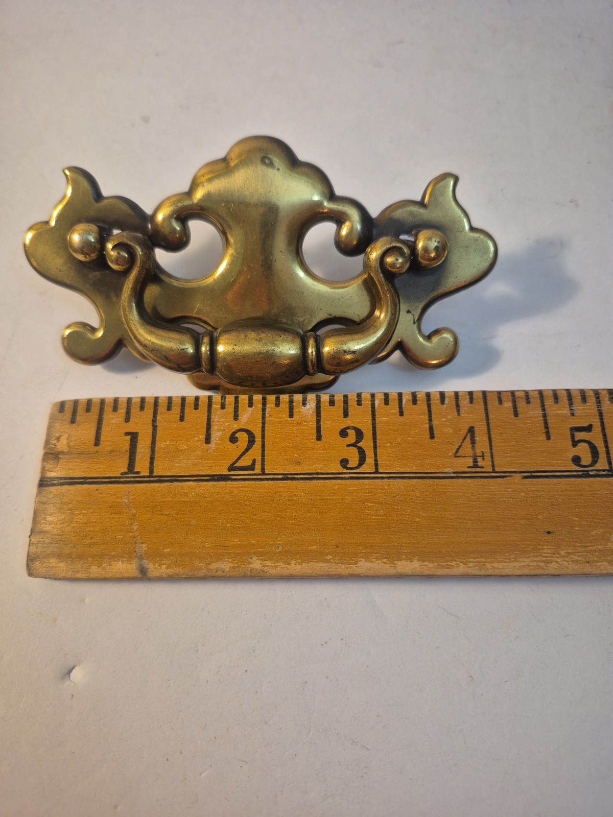 Vintage Brass Chippendale Batwing Drop Swinging Bail Drawer Pulls Lot Of 8