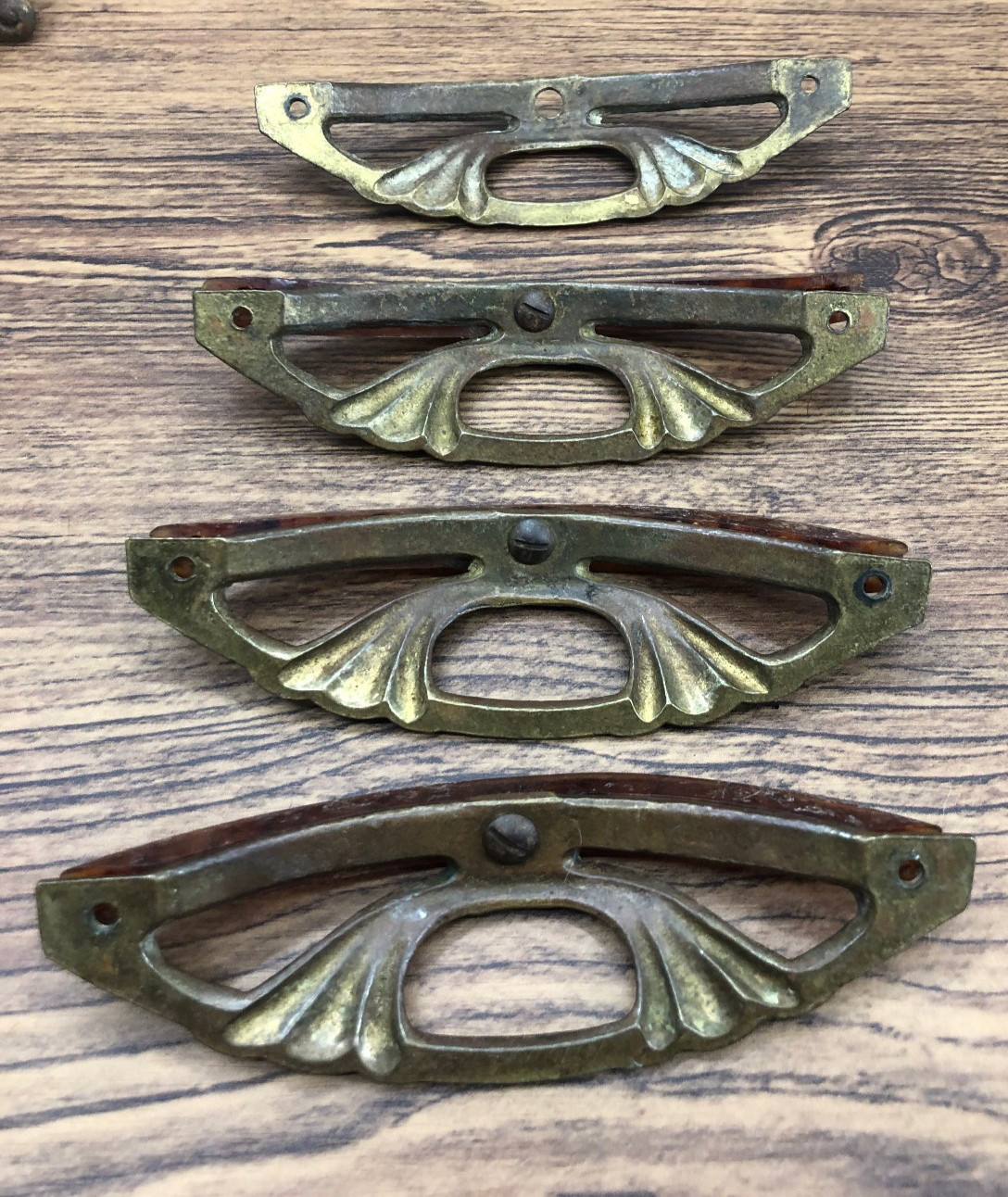 Vintage Lot of 4 – 5″ Art Deco Brass and Bakelite Drawer Pulls #003