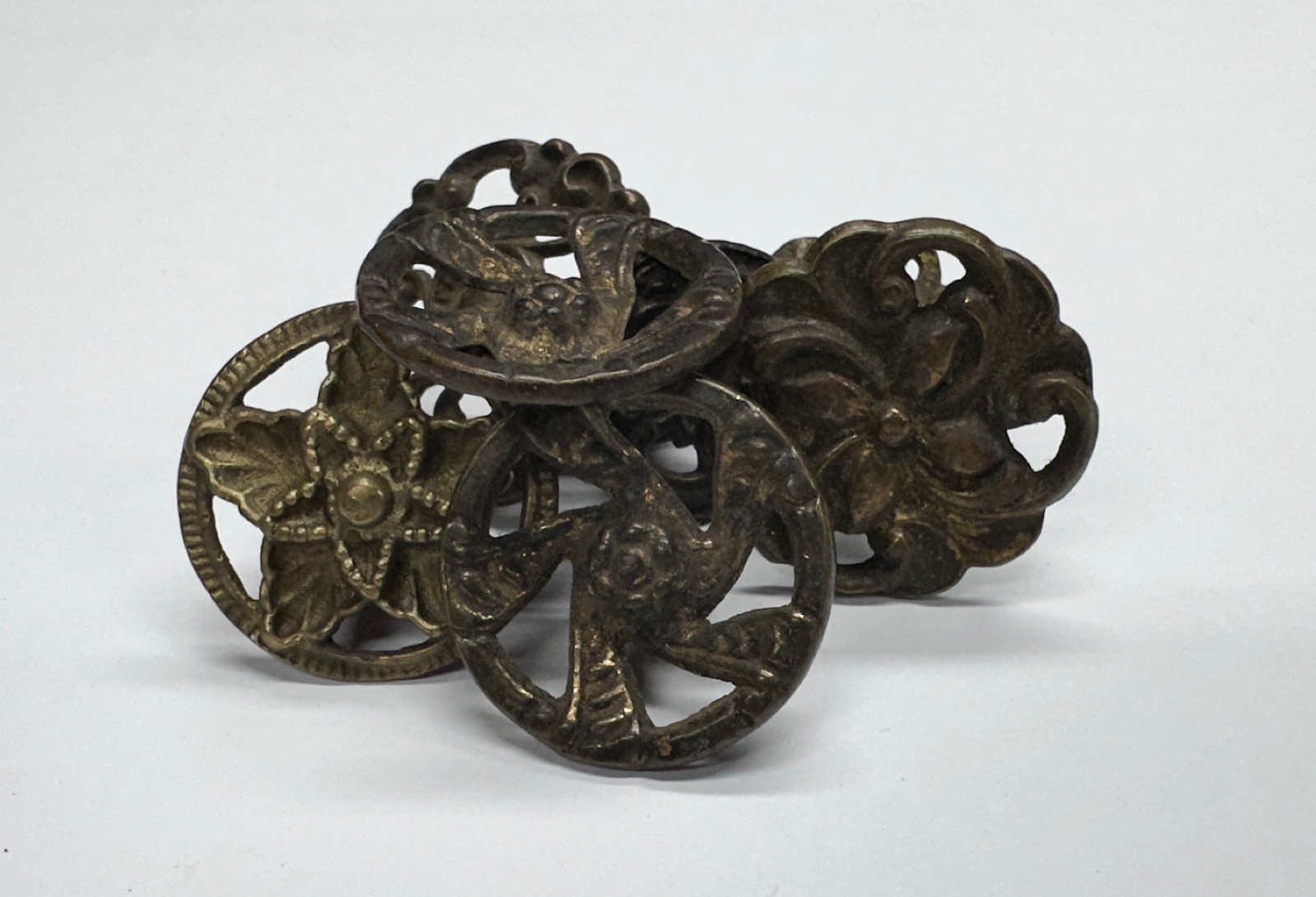 Lot of 6 Antique Brass Round Ornate Pierced Drawer Cabinet Dresser Pulls Knobs
