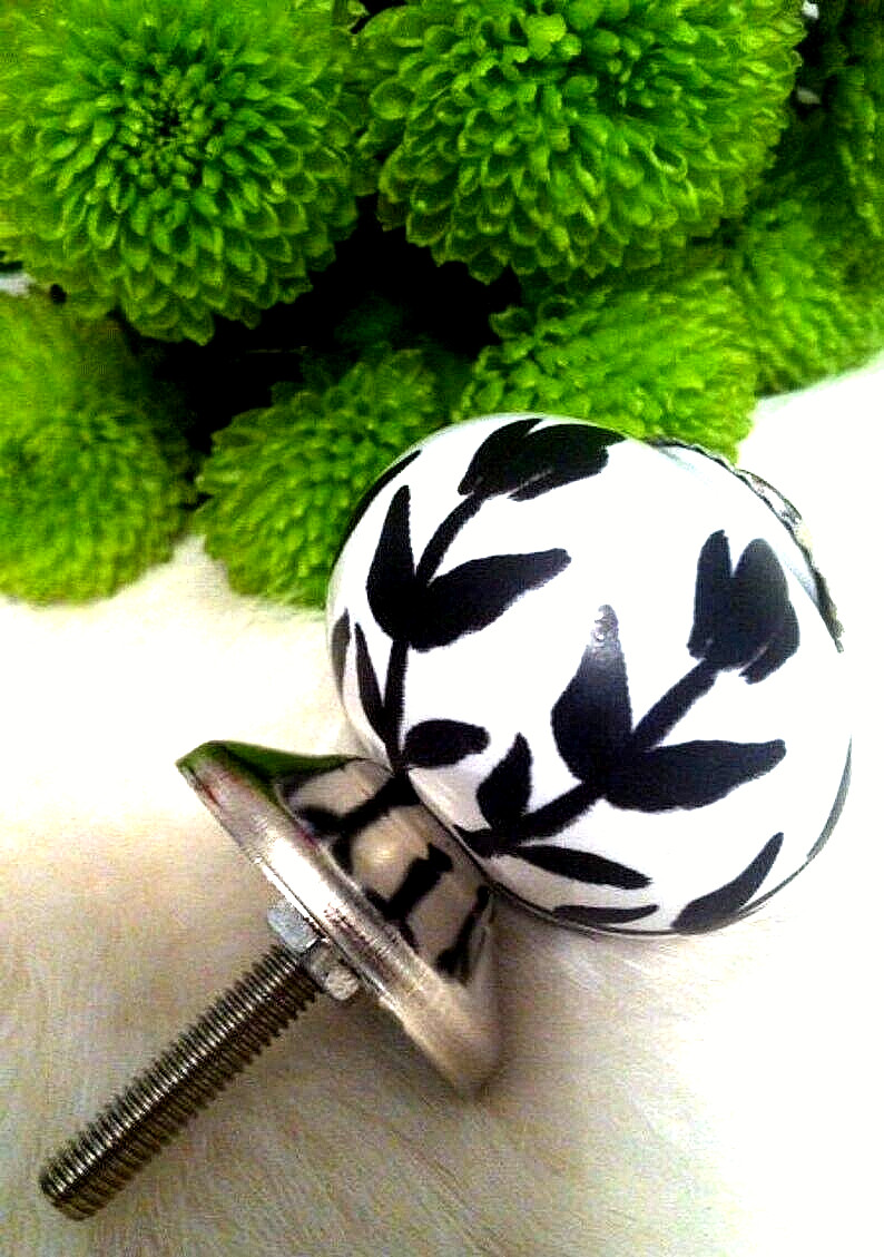 THREE Tulip Garden Knobs Shabby Chic Floral Drawer Pulls Black & White Vintage!