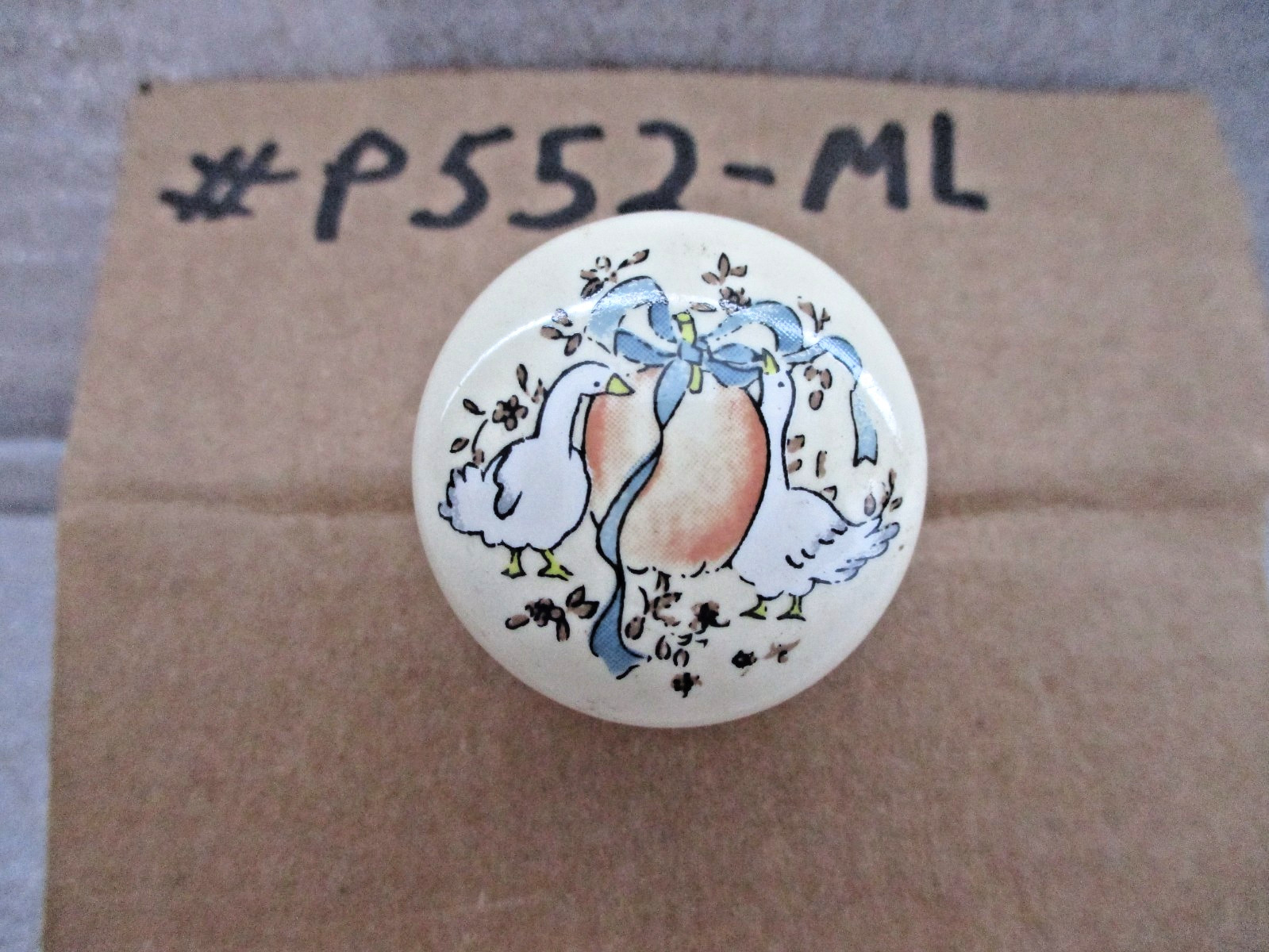 Belwith Marmalade Geese Round Knobs P552-ML~ NOS ~ Vintage Farmhouse (lot of 10)