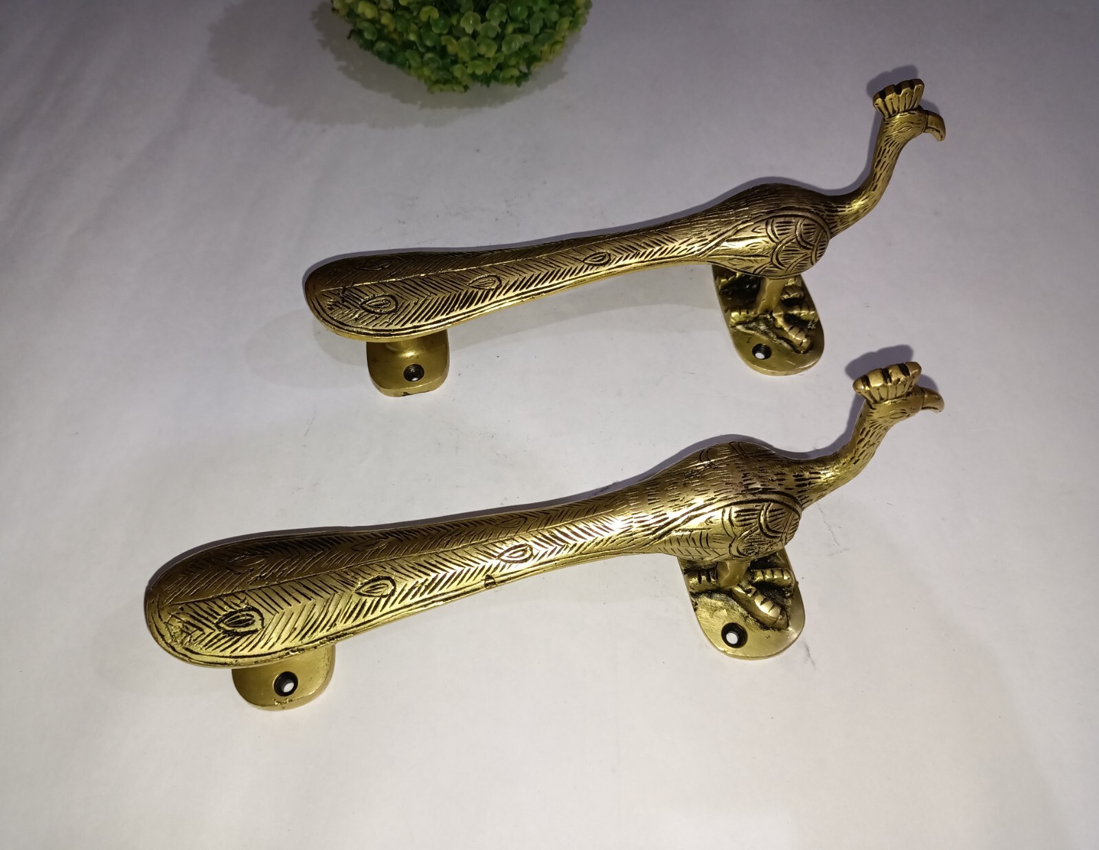Peafowl with Fingers Design Base Door Pull Brass Peacock Long Tail Handles GTX