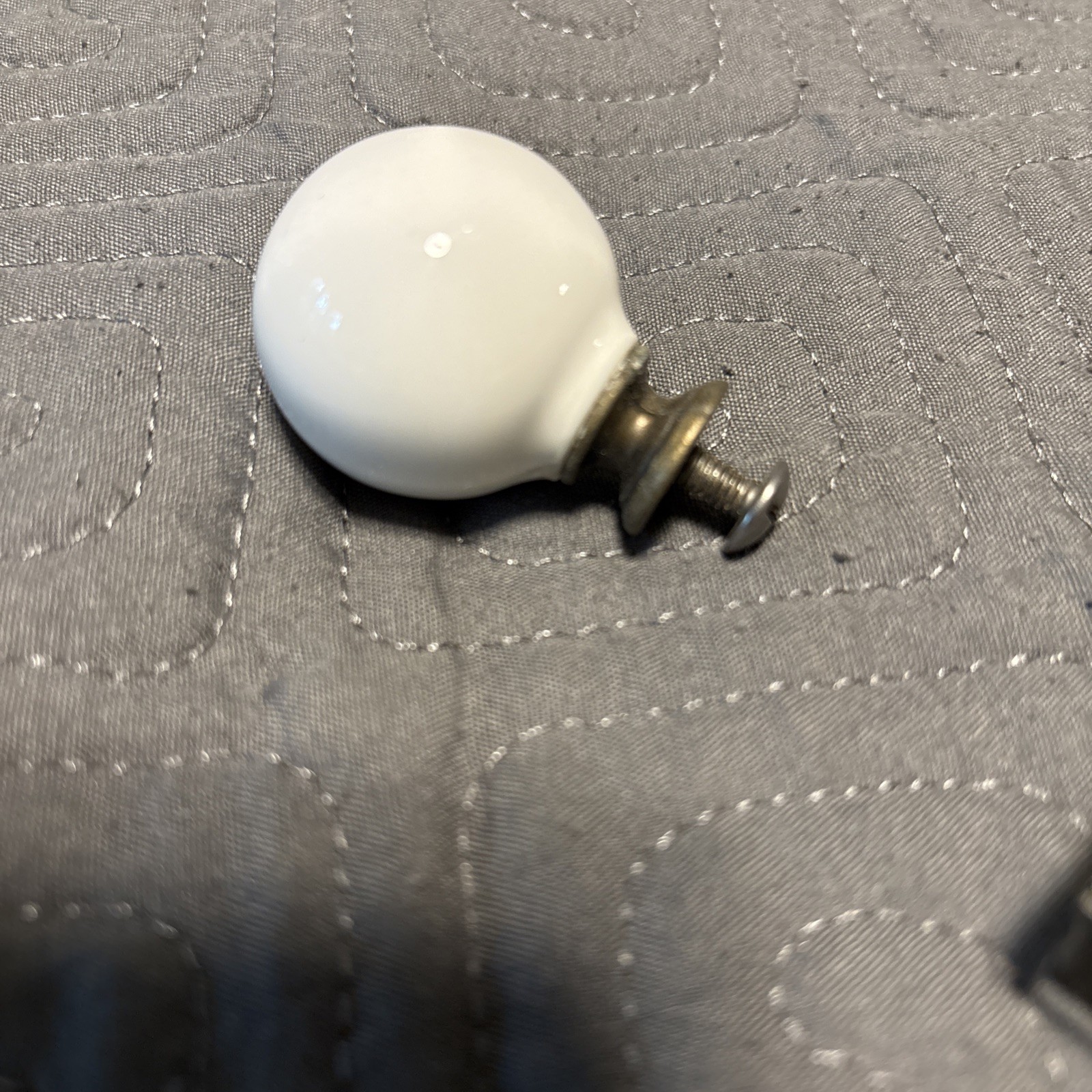 Vintage Porcelain & Brass 1-1/4″ White Round Ball Cabinet Door Drawer Pull