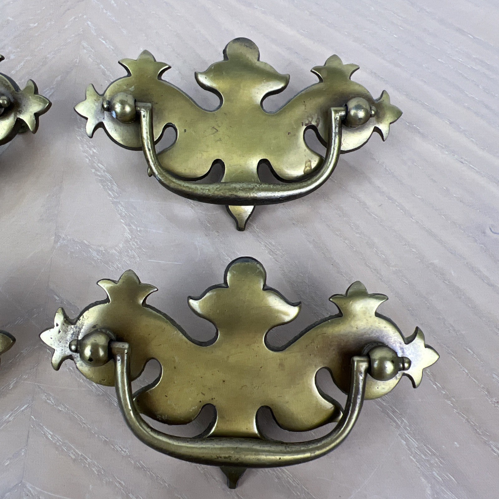 Vintage Keeler Brass Drawer Pull Drop Bail Handle Chippendale K7141 Lot Of 8