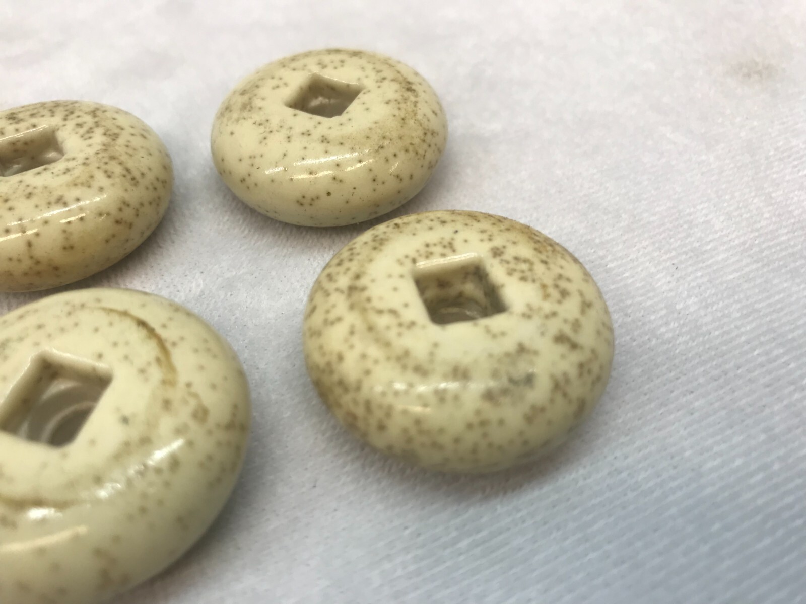 14 Vintage 1 in Ivory Shift Door Drawer Knob Bead Ball spacer