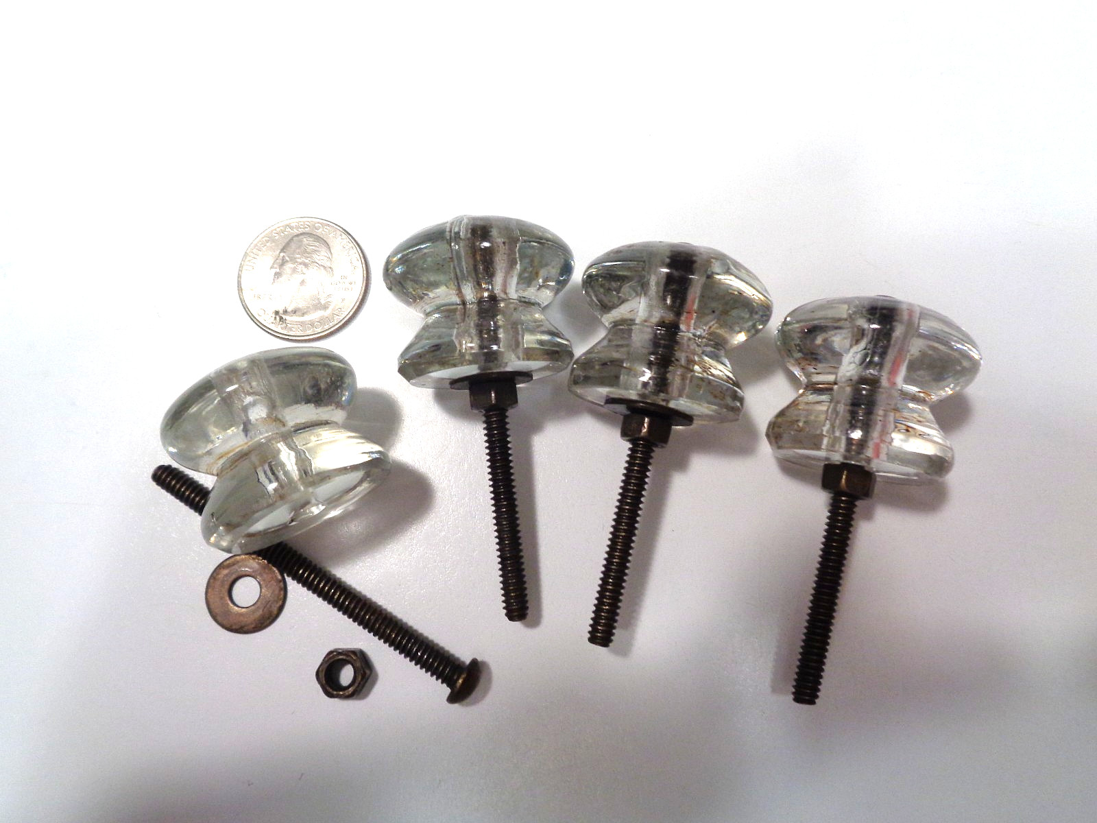 TRULY ANTIQUE CLEAR GLASS DRESSER/DRAWER PULLS