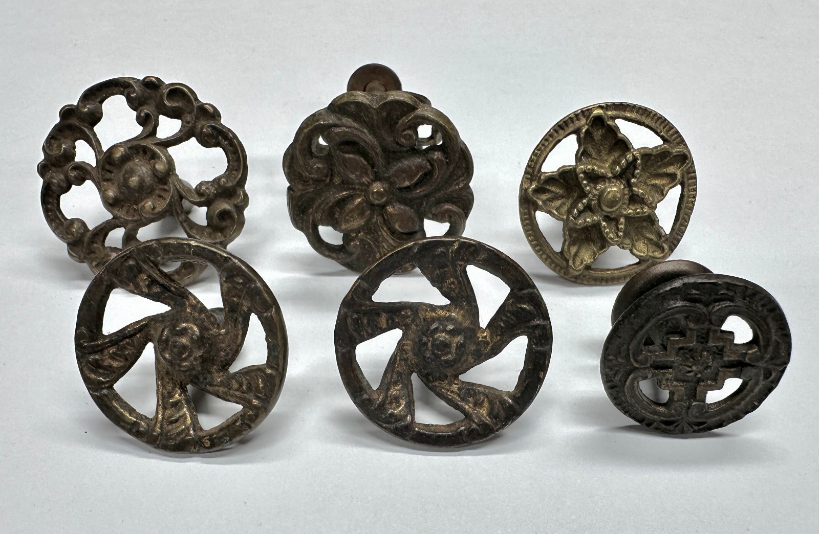 Lot of 6 Antique Brass Round Ornate Pierced Drawer Cabinet Dresser Pulls Knobs