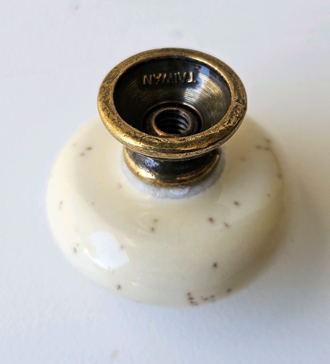 Vintage Beige Speckled Porcelain Knob & Backplate Cabinet Door Drawer Pulls NOS