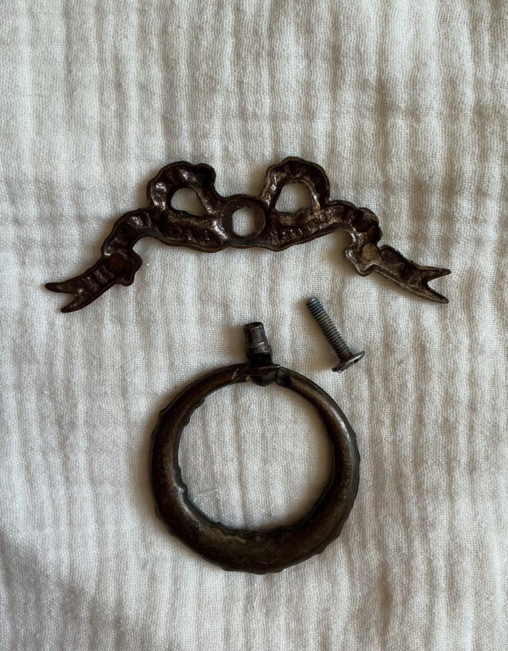 5 Vintage KBC Keeler Brass N2243 N1564 Bow Wreath Ring Drawer Pulls 4”