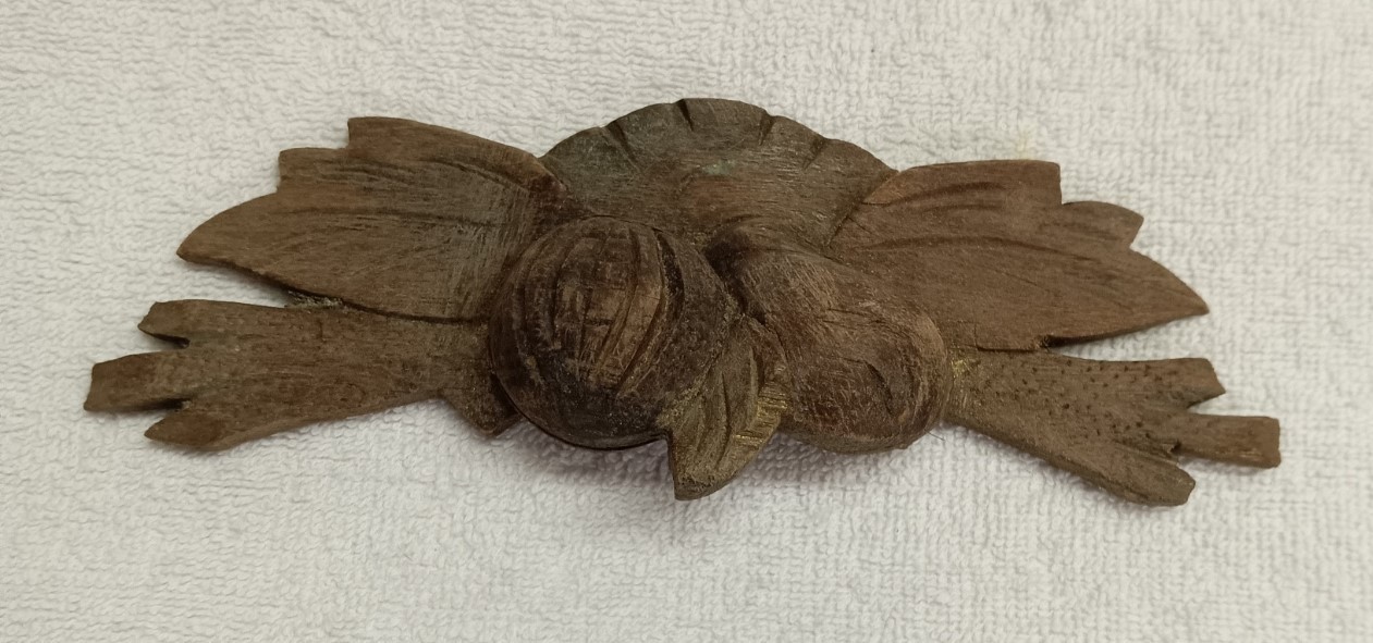 ANTIQUE WALNUT CARVED LEAF, FRUIT AND NUT PATTERN DRAWER, BIN, DOOR, HANDLE