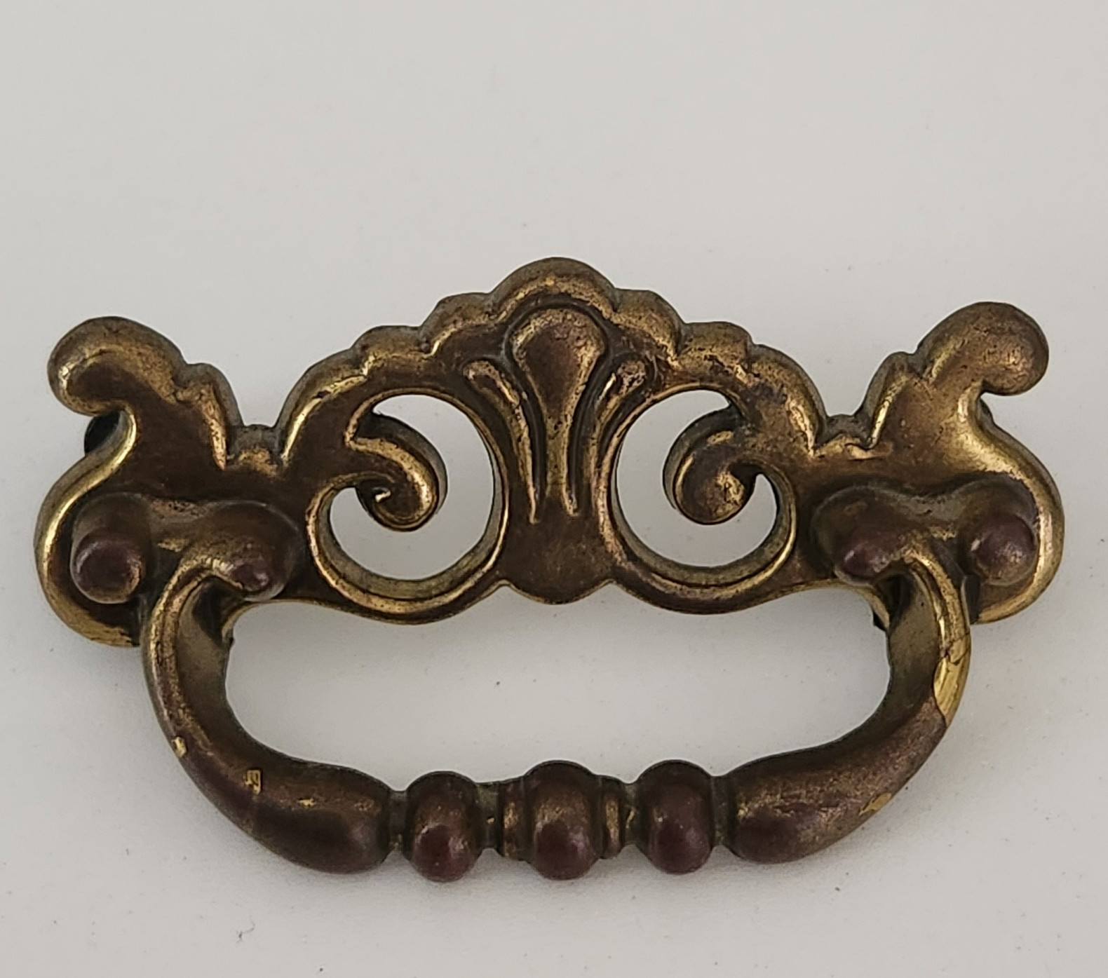 6 Vintage Drawer Pulls Brass Chippendale Bat Wing Floral CH 3056 Canada Fixed