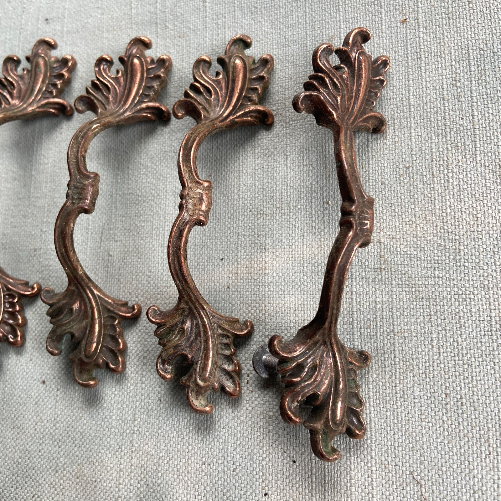 7 Vintage French Provincial Scalloped Leaf Drawer Pulls Brass 3″ 11 Screws Missi