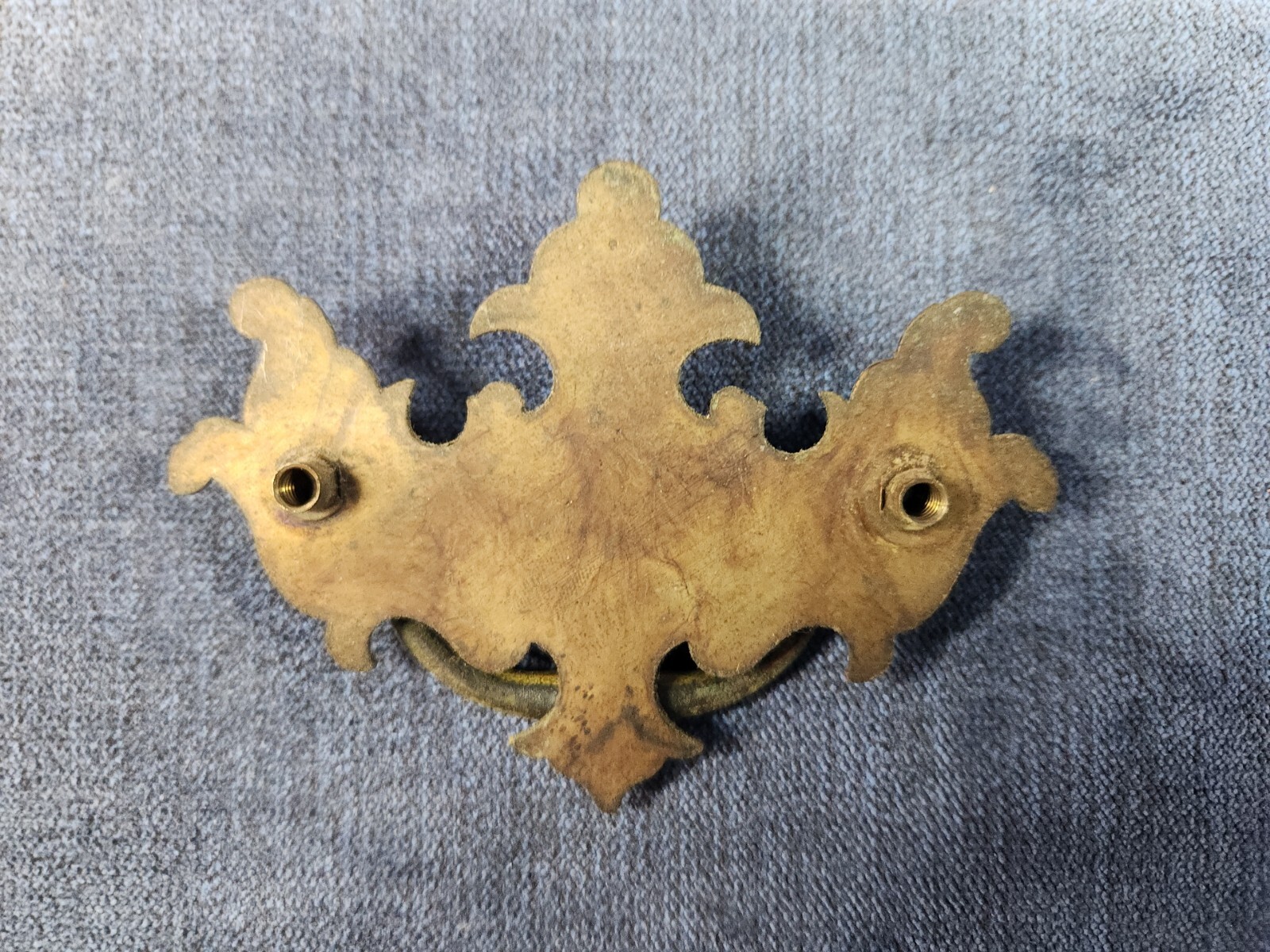 Vintage Chippendale Batwing Handle Set Brass Draw Pulls Set of 16 mABN