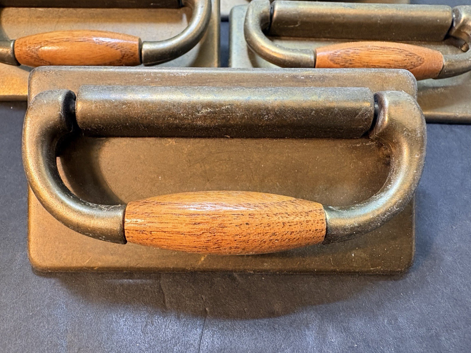 Vintage Bronze Tone Metal & Wood Drawer Pull Set Of 7 – 1997