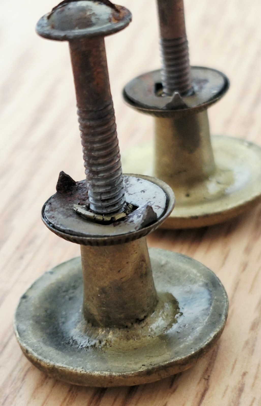 Antique Brass Aesthetic Movement Furniture Knobs Pulls Ornate 1″ Small Set Of 2