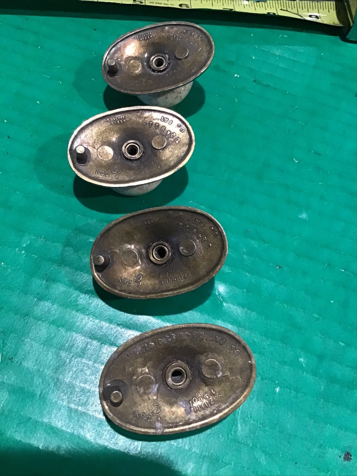 Lot of 4 Keeler Brass N1085 Oatmeal Porcelain Pull Knob Raised Oval Backplate