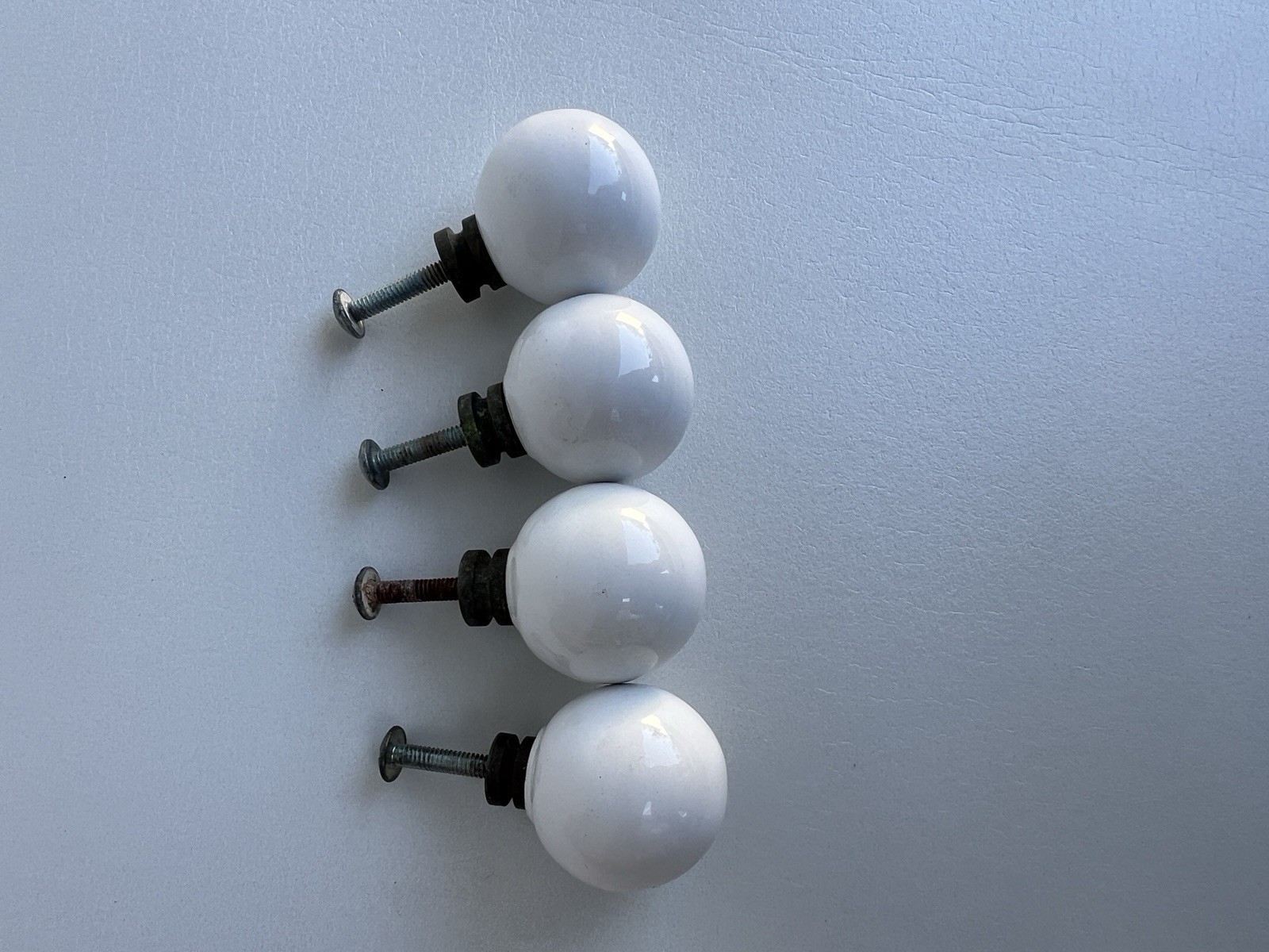4pc MidCentury Genuine Kipp Stewart Drexel Declaration 1″ Knobs Pulls Porcelain
