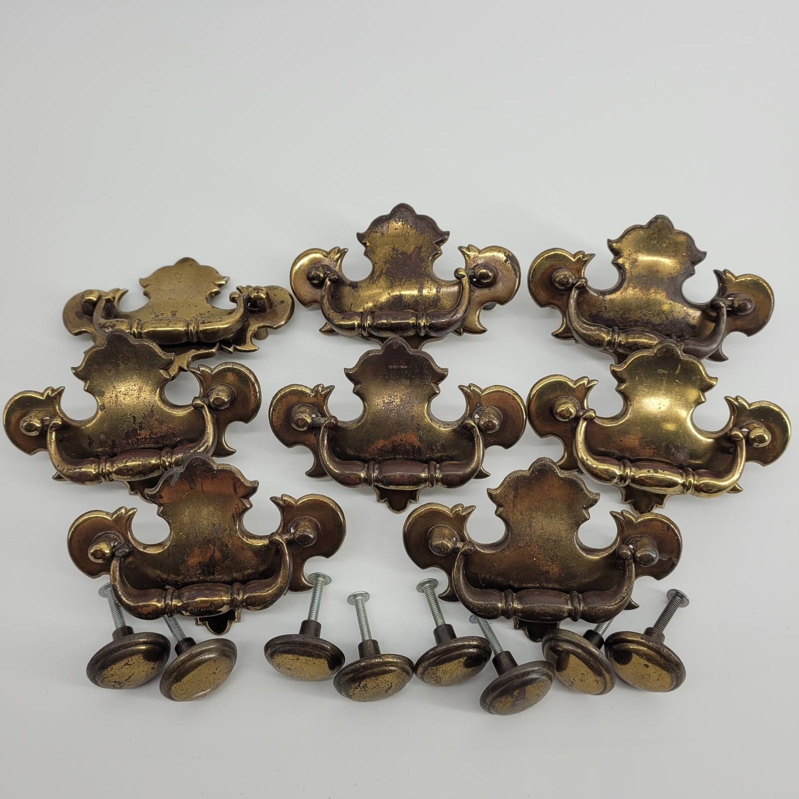 Vintage 1985 Brass Batwing Drawer Pulls and Knobs Set of 16 Chippendale 3″ Hole
