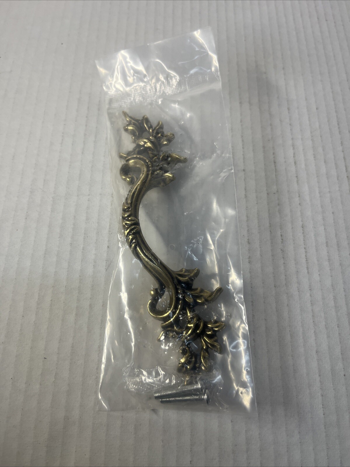 Set Of 5 – Antique Metal French Provincial 6” Drawer Handles