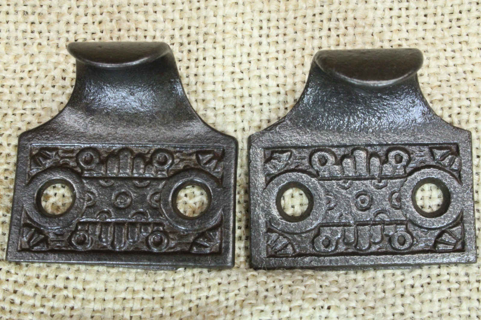 2 Old Window Sash Lifts Pulls Restored Cast Iron Victorian Windsor Flat 1 1/2”